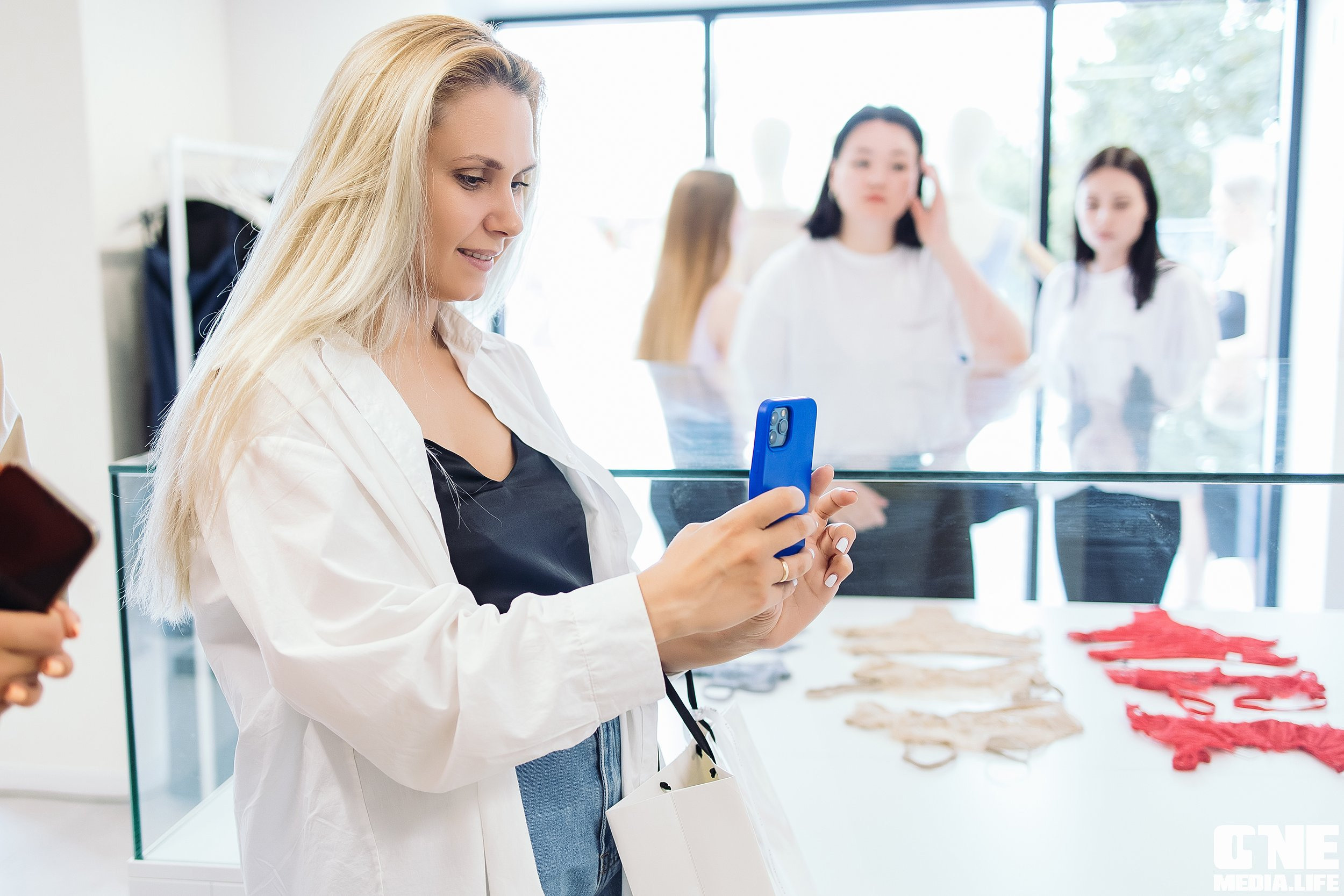 Фоторепортаж с открытия бутика ELEMENTI. One Media Life: фоторепортажи, фотоотчеты с мероприятий и заведений