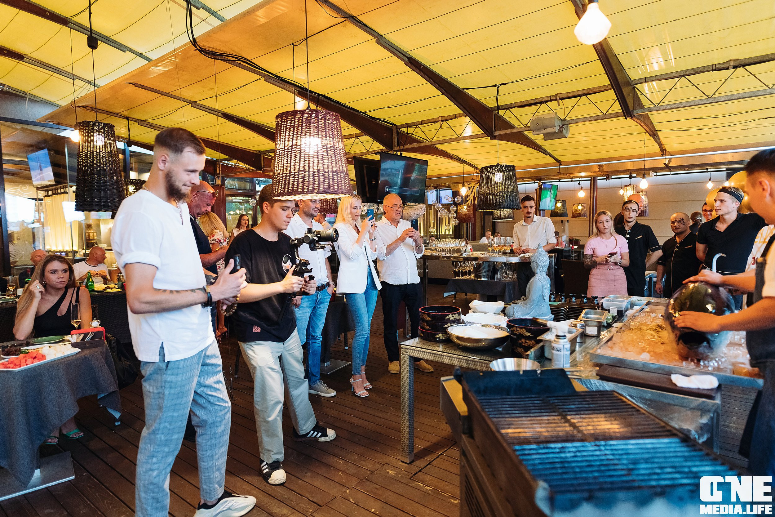 Фоторепортаж из ресторана Sushi & More. One Media Life: фоторепортажи, фотоотчеты с мероприятий и заведений