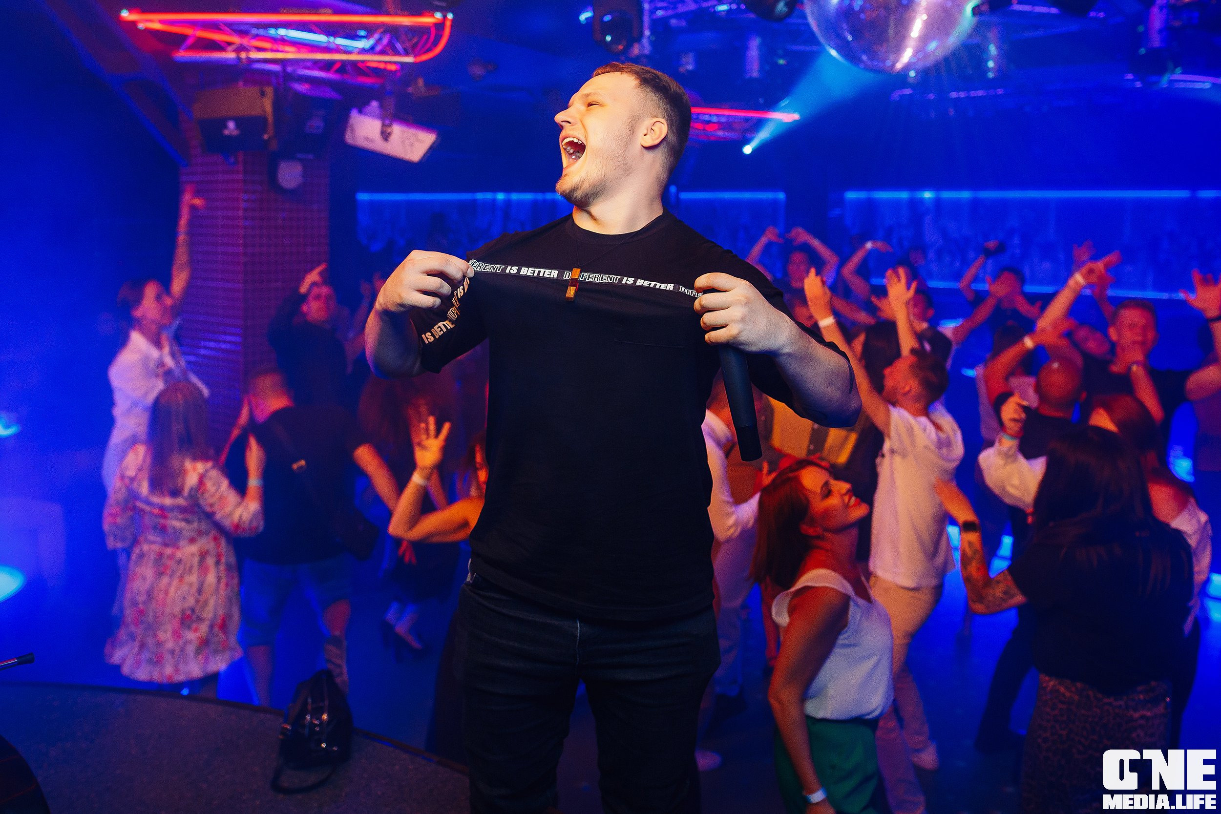 Фоторепортаж из ночного клуба Планета. One Media Life: фоторепортажи, фотоотчеты с мероприятий и заведений