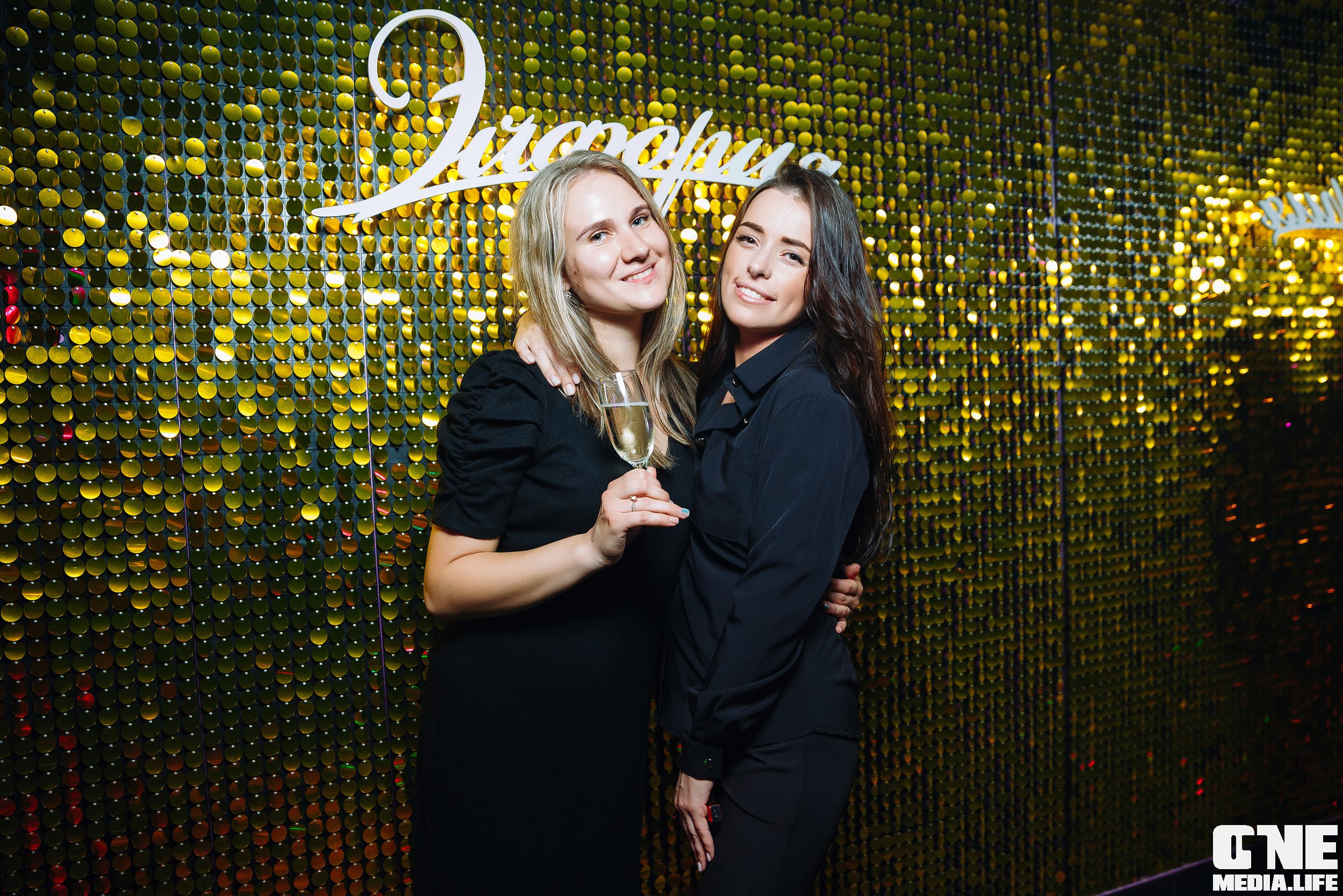 Фоторепортаж из караоке-клуба Эфория. One Media Life: фоторепортажи, фотоотчеты с мероприятий и заведений