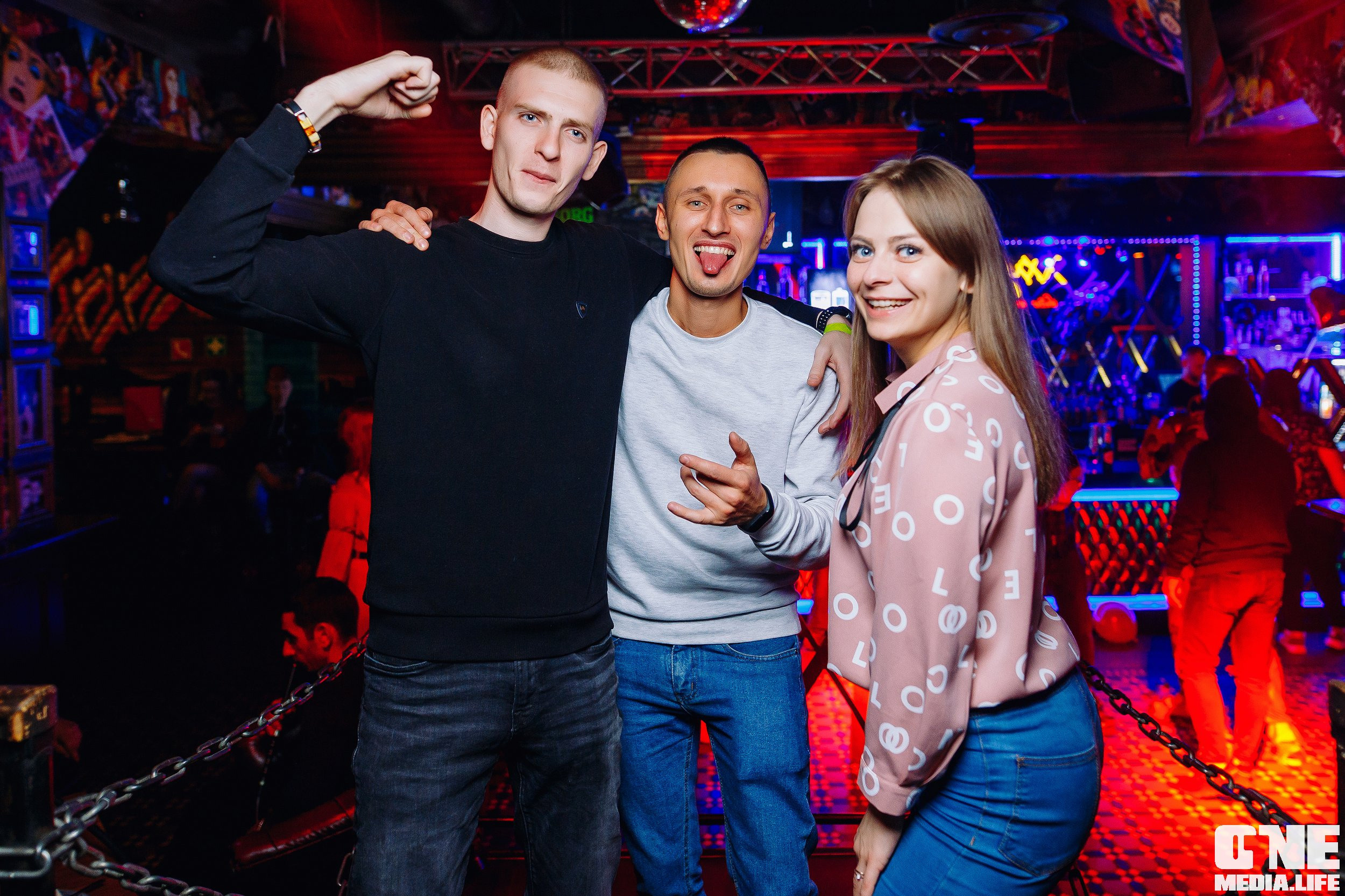 Фоторепортаж из Экстрим бара XxxX. One Media Life: фоторепортажи, фотоотчеты с мероприятий и заведений