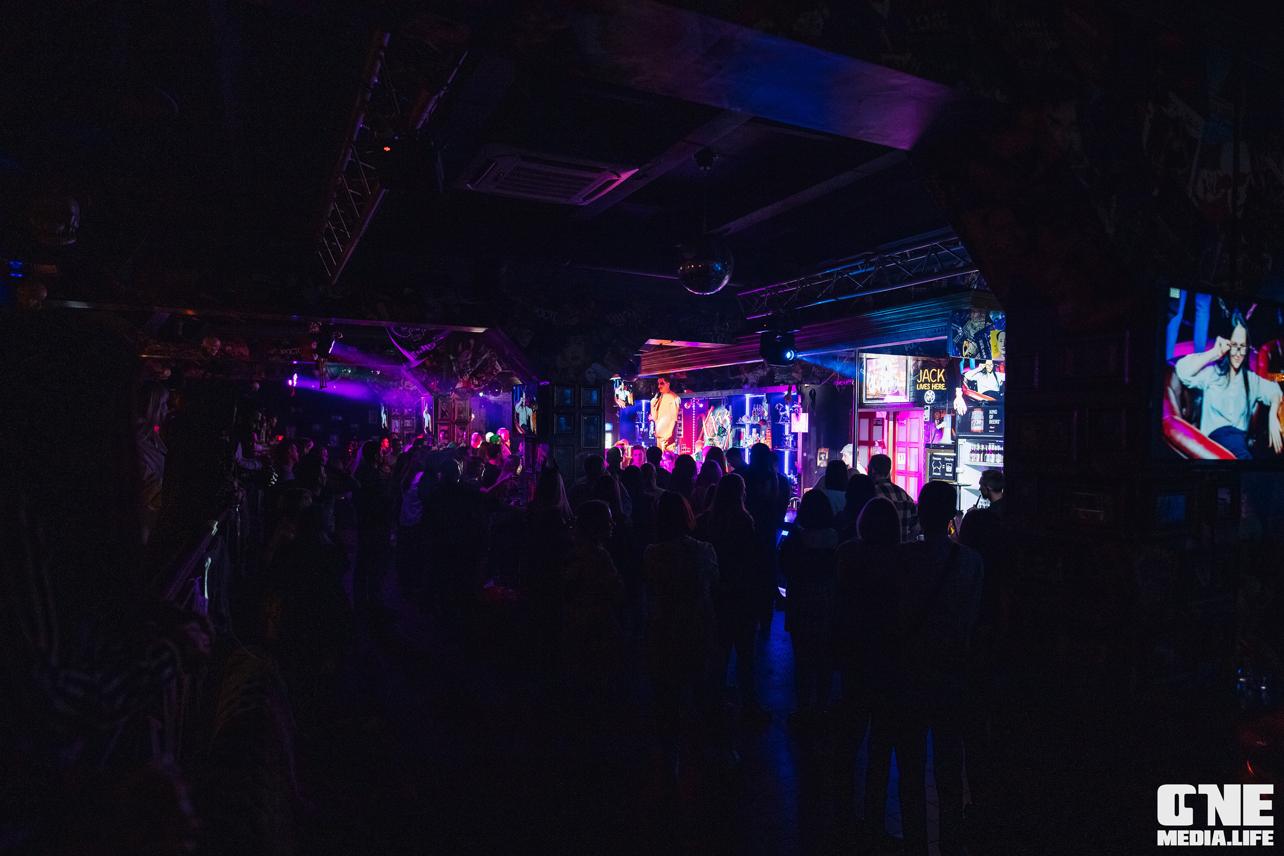 Фоторепортаж их бара ХххX. One Media Life: фоторепортажи, фотоотчеты с мероприятий и заведений