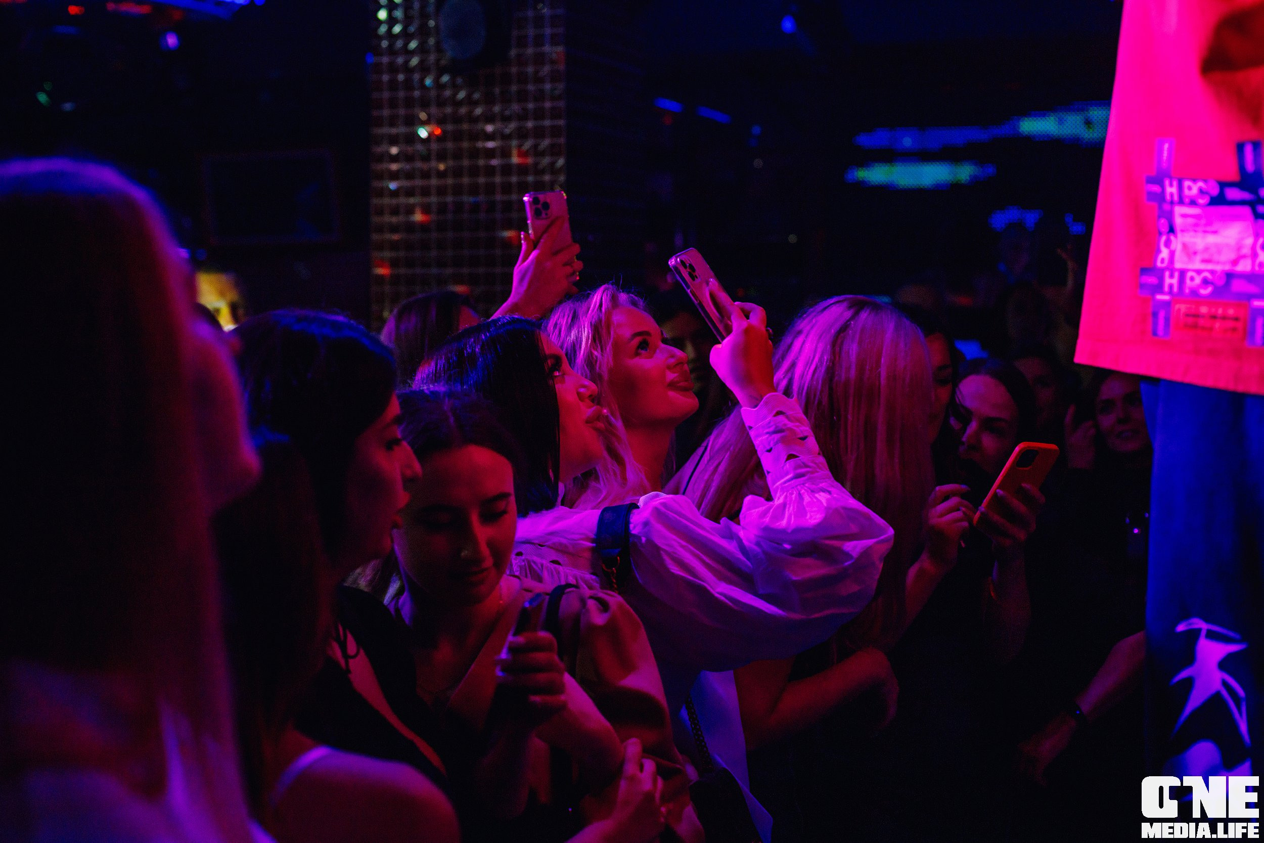 Фоторепортаж из ночного клуба Планета. One Media Life: фоторепортажи, фотоотчеты с мероприятий и заведений