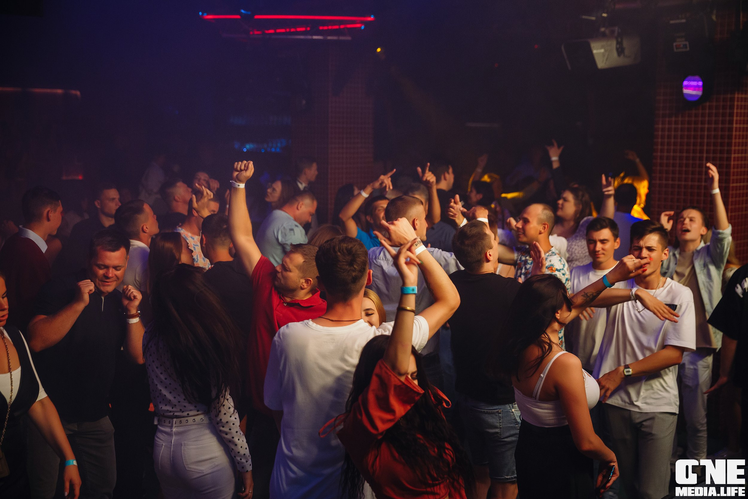 Фоторепортаж из ночного клуба Планета. One Media Life: фоторепортажи, фотоотчеты с мероприятий и заведений