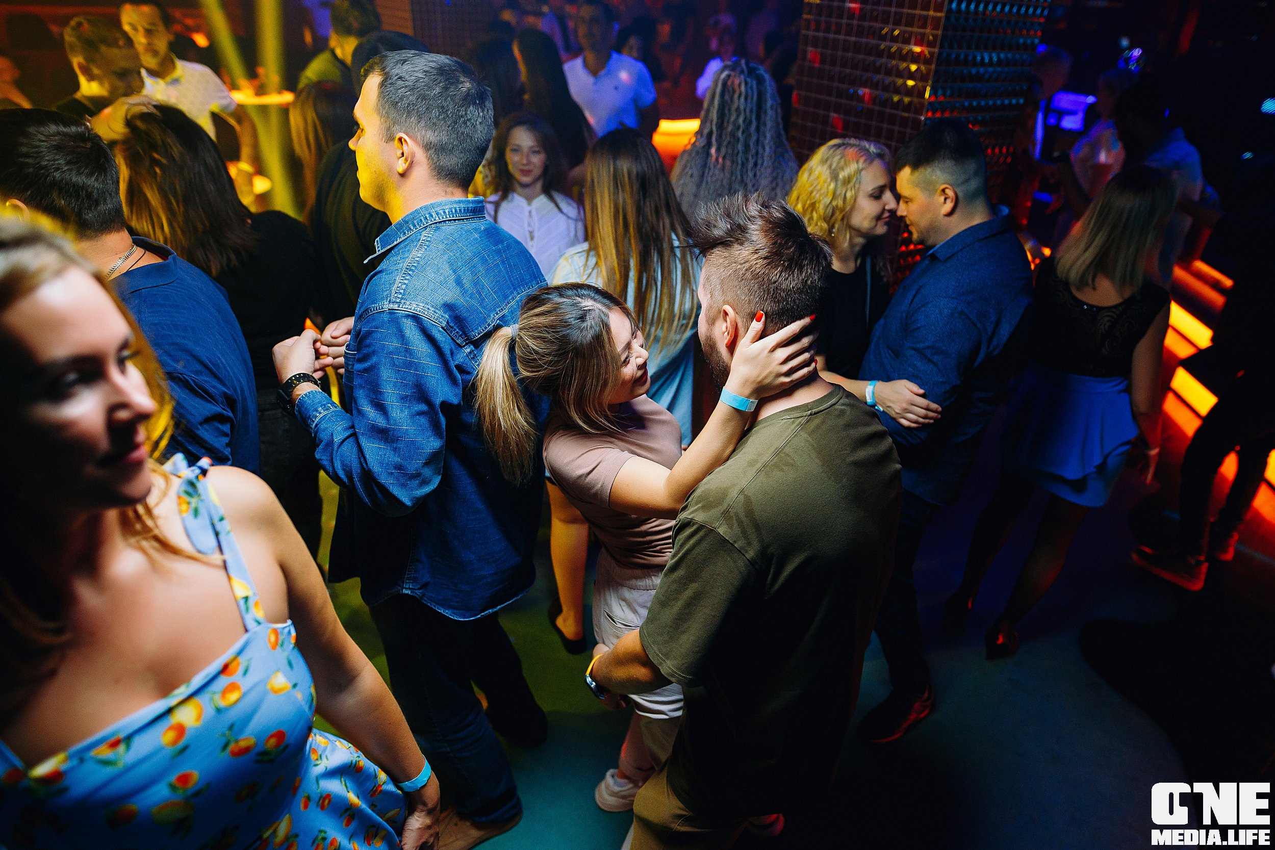 Фоторепортаж из ночного клуба Планета. One Media Life: фоторепортажи, фотоотчеты с мероприятий и заведений