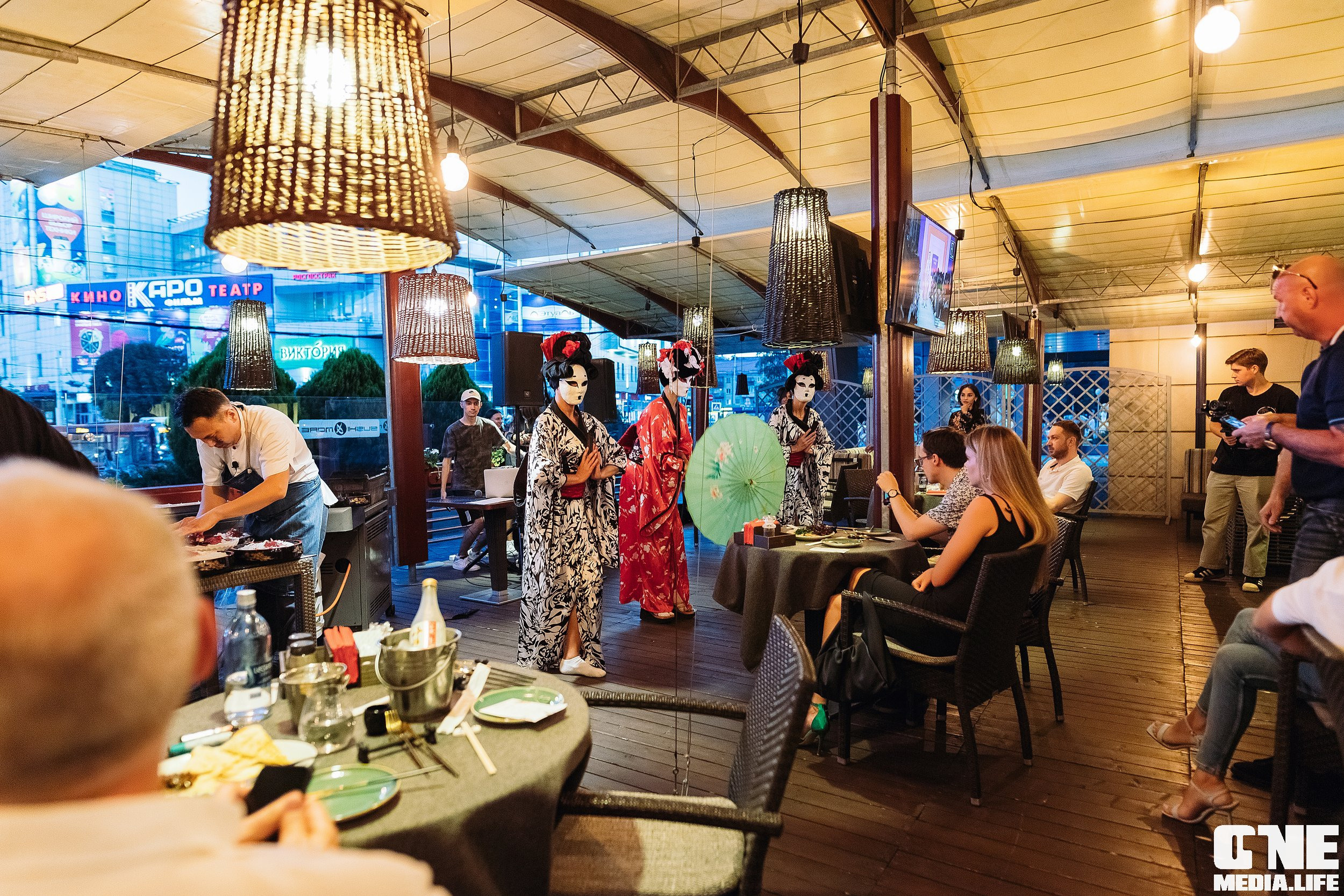 Фоторепортаж из ресторана Sushi & More. One Media Life: фоторепортажи, фотоотчеты с мероприятий и заведений