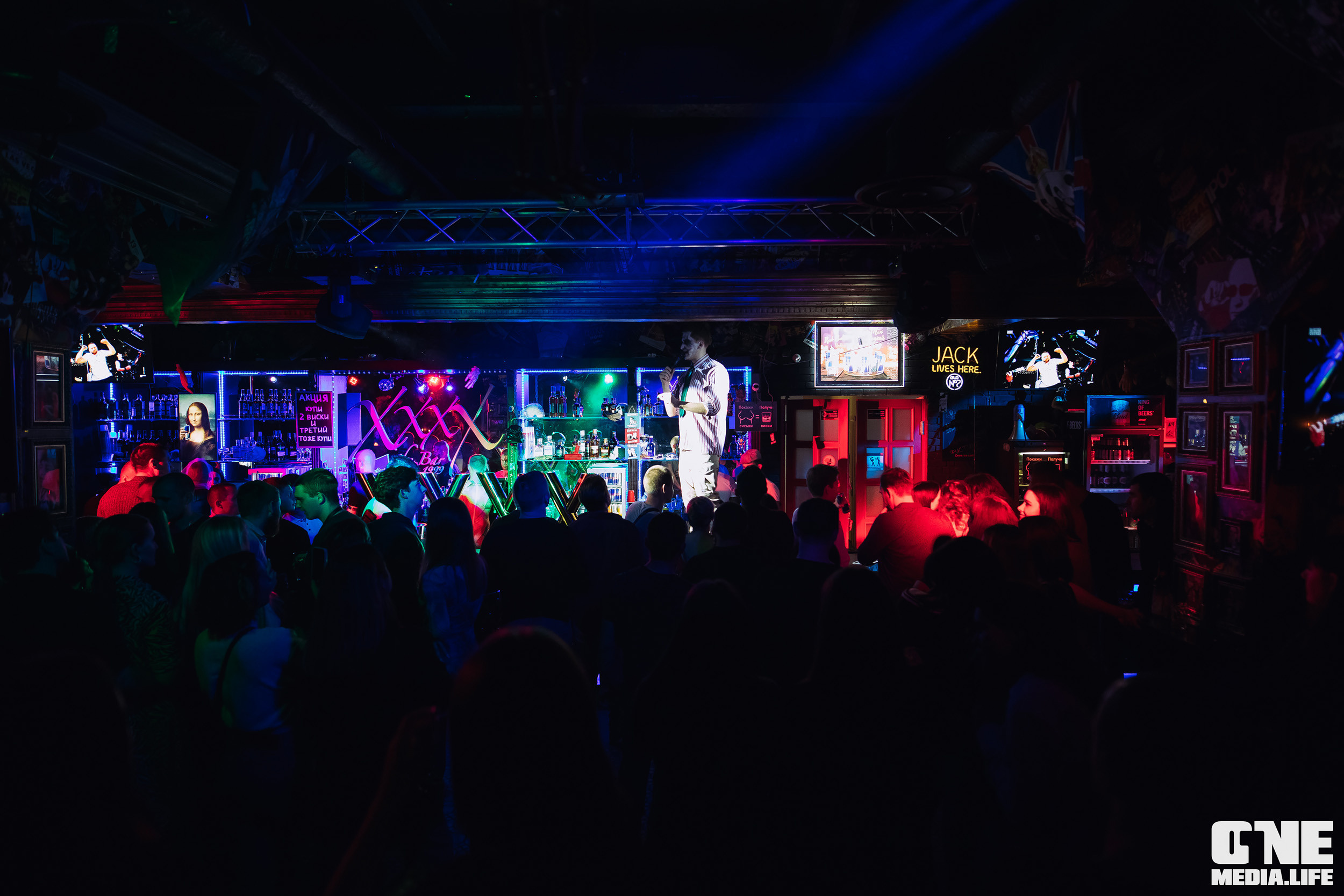 Фоторепортаж их бара ХххX. One Media Life: фоторепортажи, фотоотчеты с мероприятий и заведений