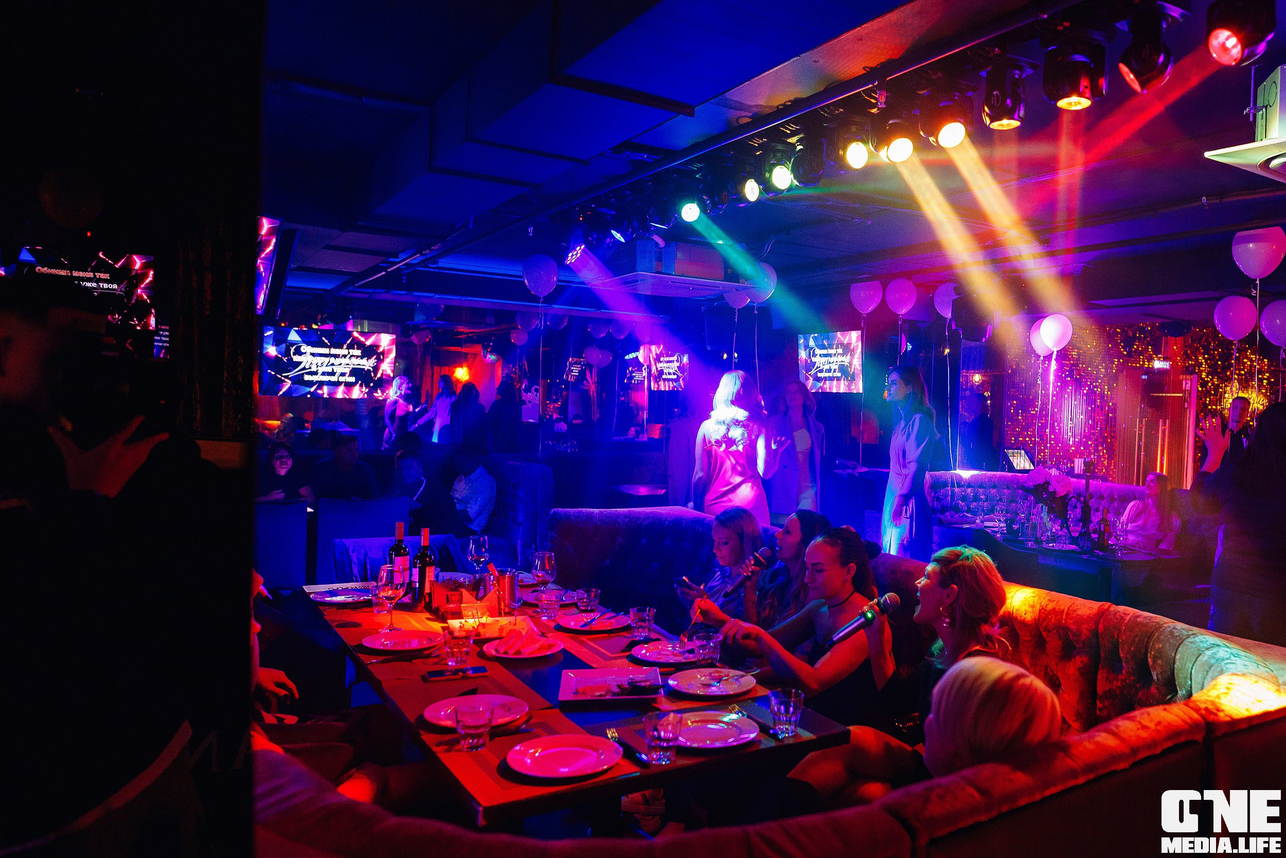 Фоторепортаж из караоке-клуба Эйфория. One Media Life: фоторепортажи, фотоотчеты с мероприятий и заведений