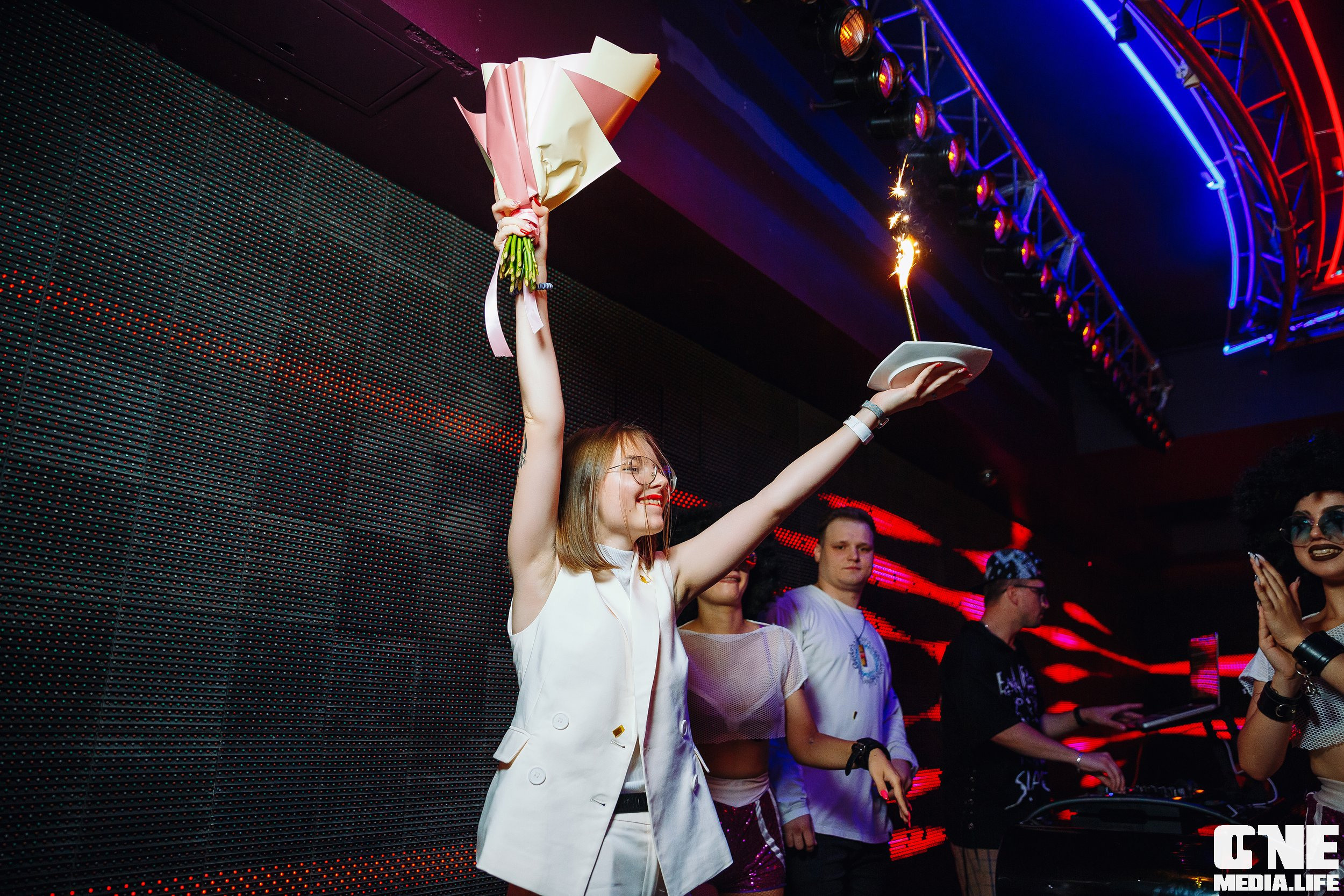 Фоторепортаж из ночного клуба Планета. One Media Life: фоторепортажи, фотоотчеты с мероприятий и заведений