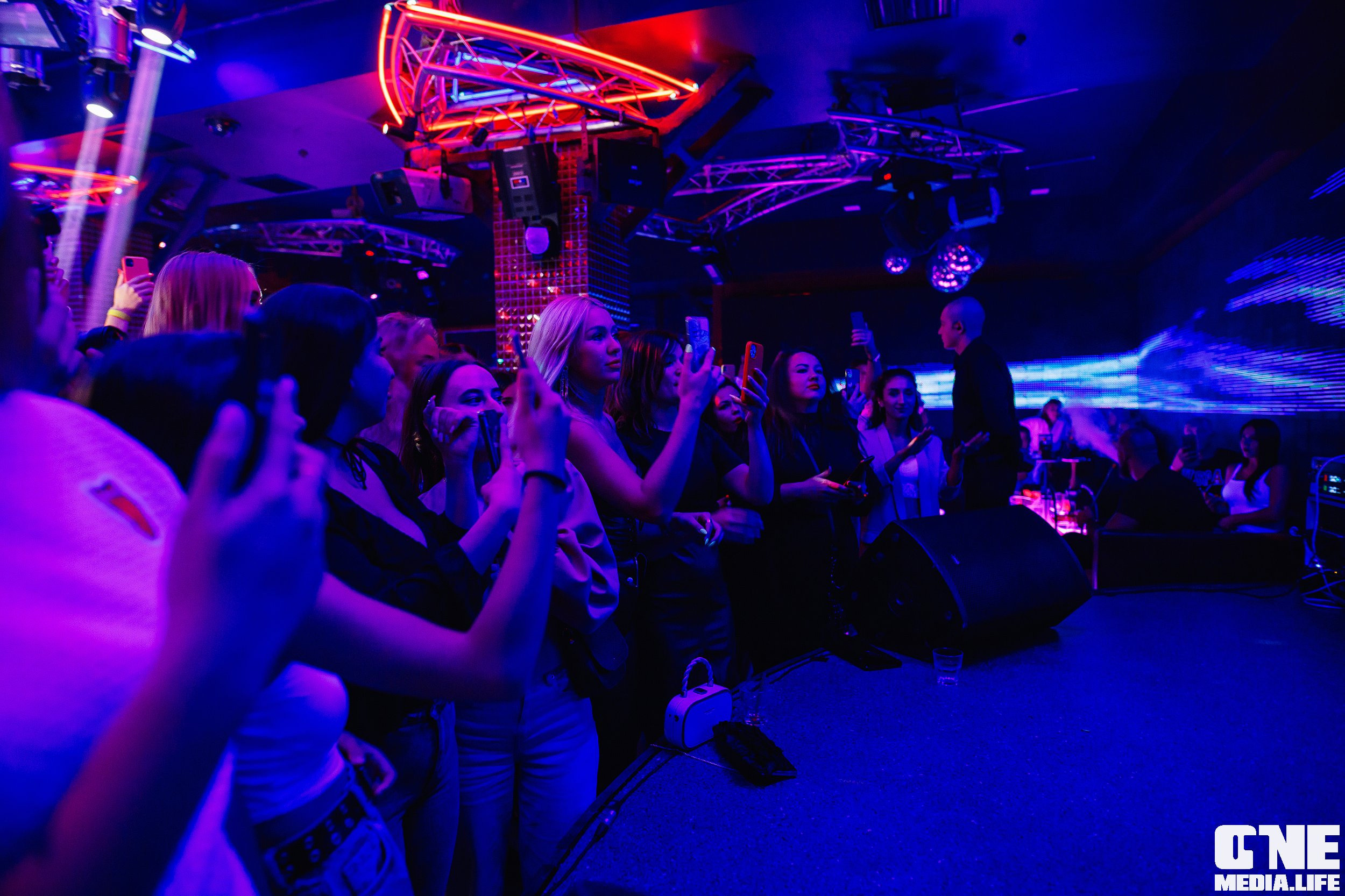 Фоторепортаж из ночного клуба Планета. One Media Life: фоторепортажи, фотоотчеты с мероприятий и заведений
