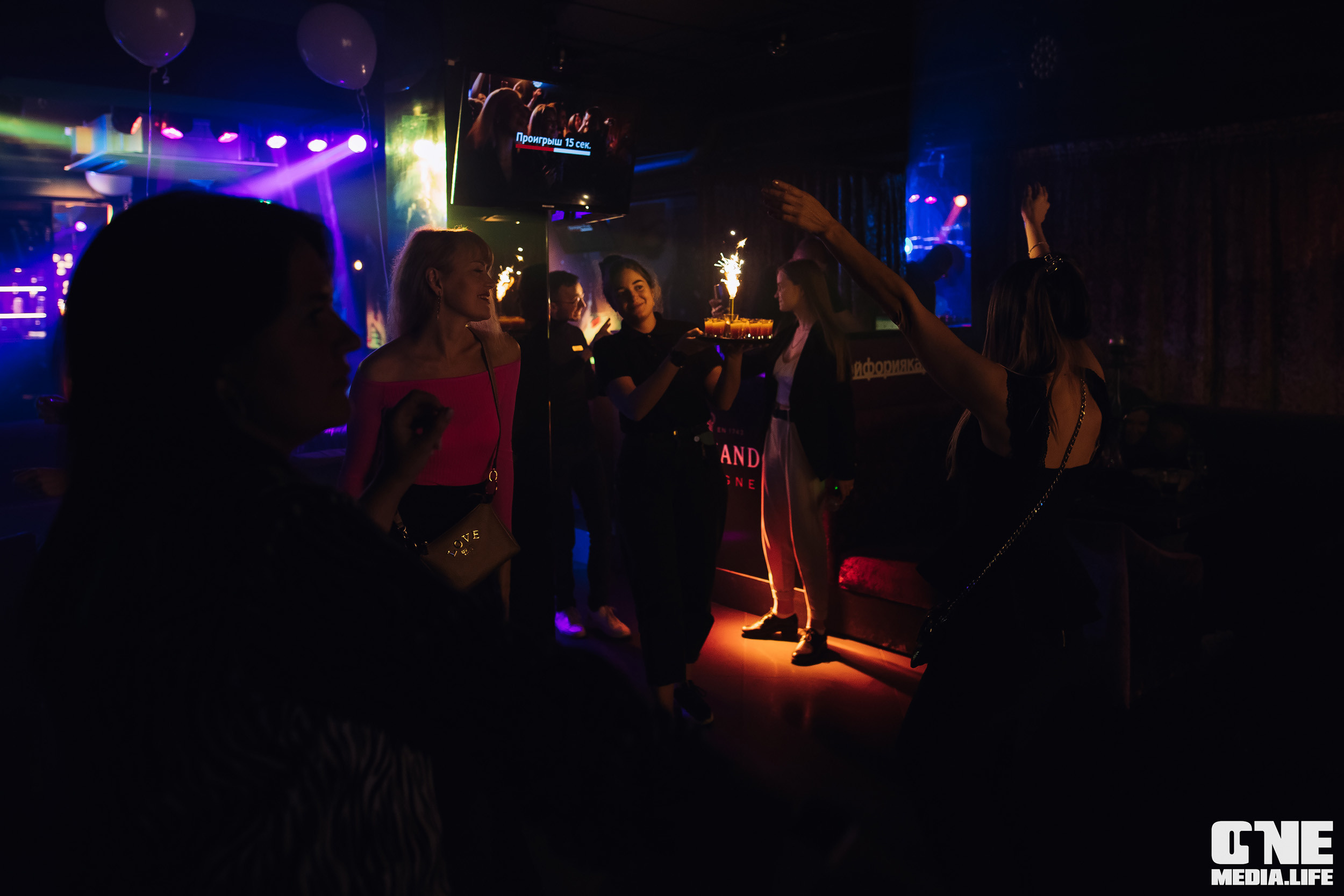 Фоторепортаж из караоке-клуба Эйфория. One Media Life: фоторепортажи, фотоотчеты с мероприятий и заведений