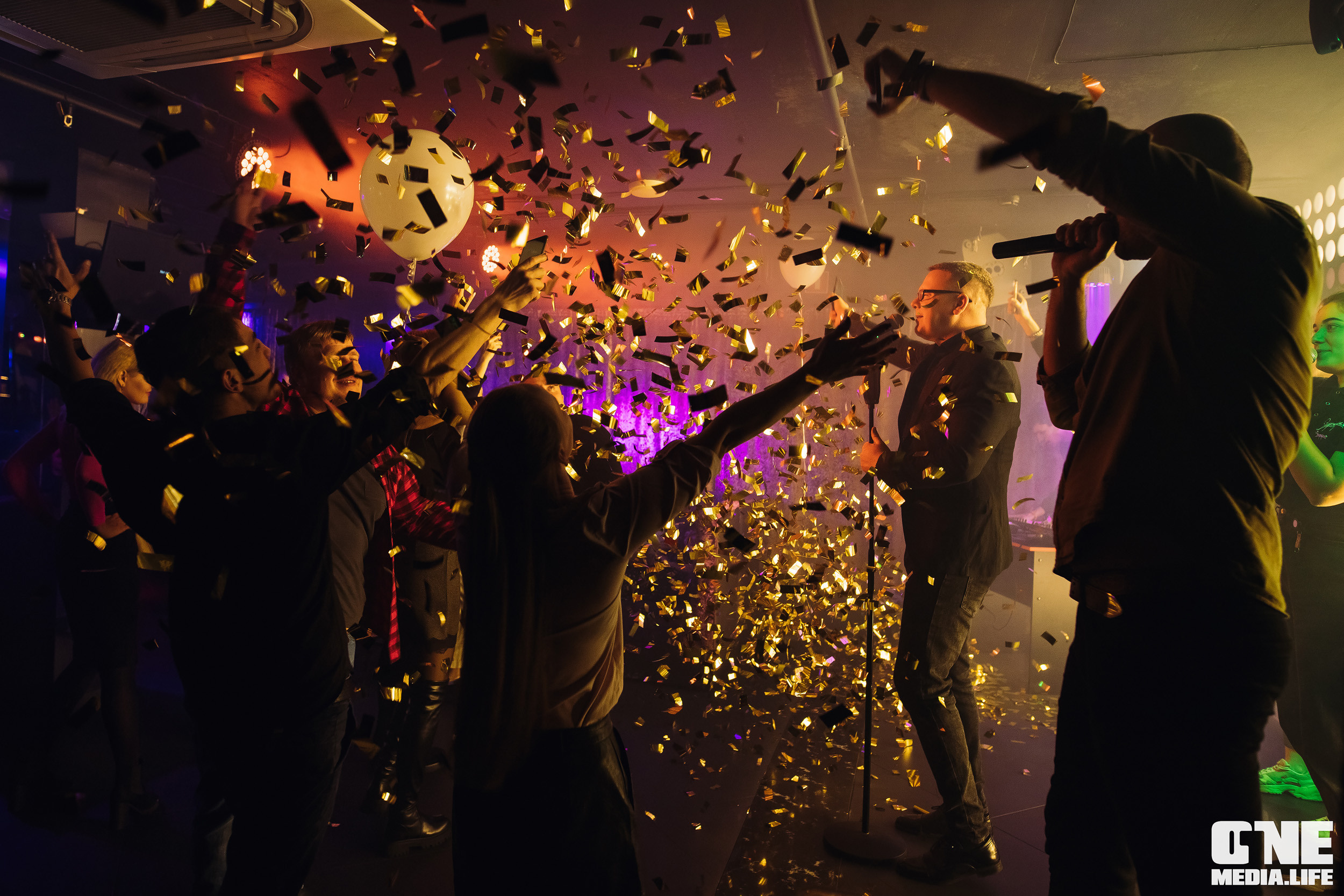 Фоторепортаж из караоке-клуба Эйфория. One Media Life: фоторепортажи, фотоотчеты с мероприятий и заведений