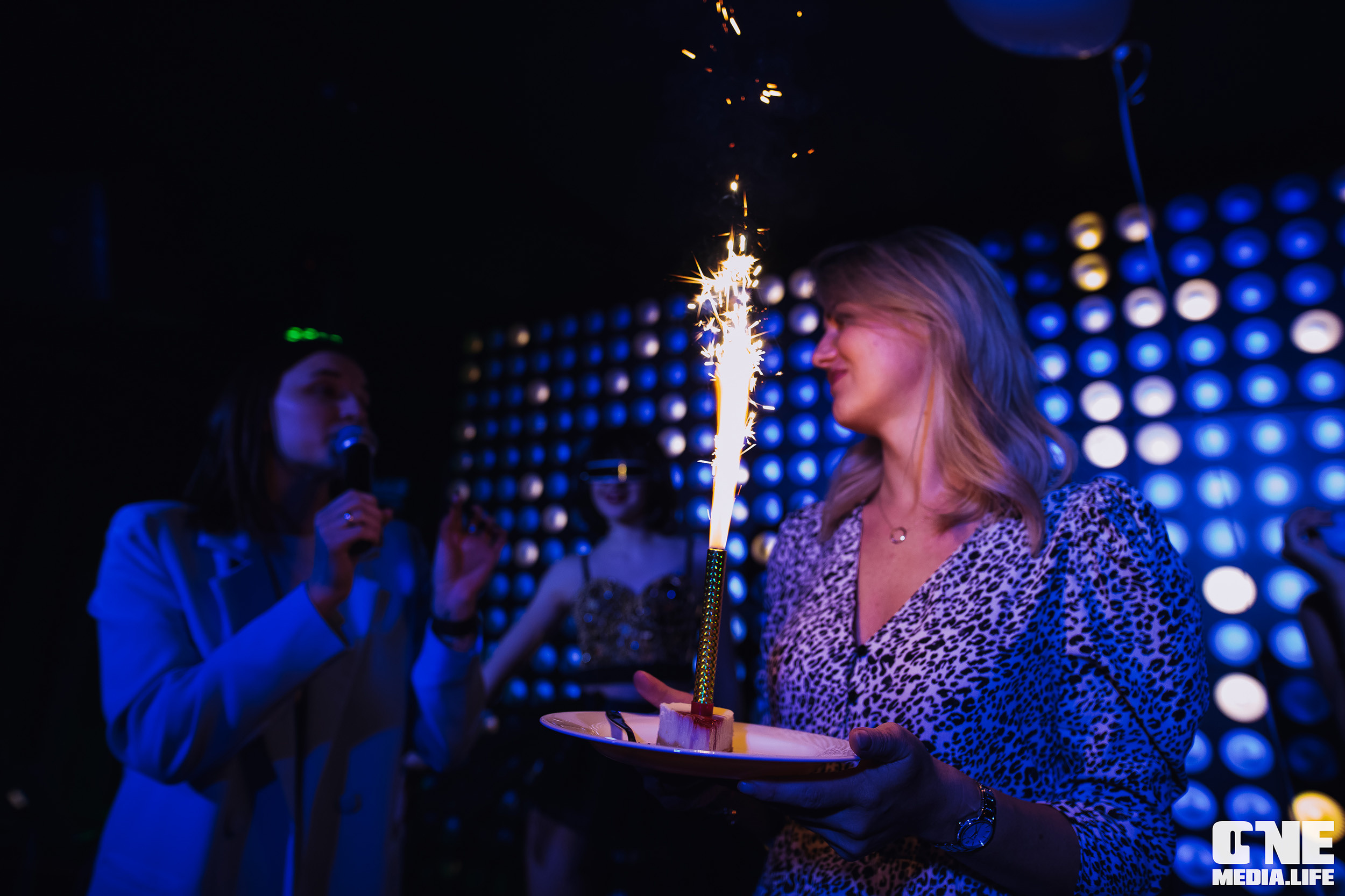 Фоторепортаж из караоке-клуба Эйфория. One Media Life: фоторепортажи, фотоотчеты с мероприятий и заведений