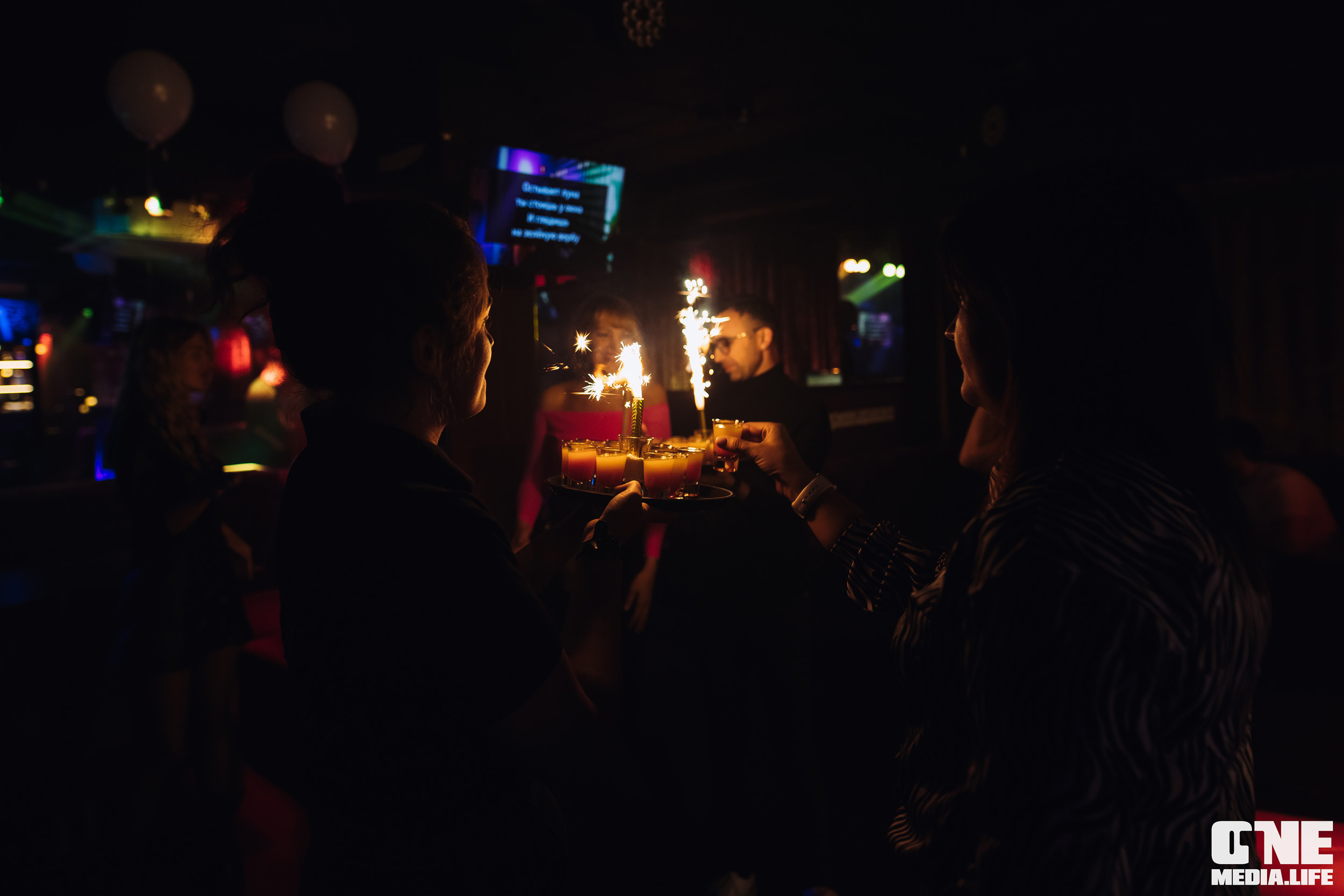 Фоторепортаж из караоке-клуба Эйфория. One Media Life: фоторепортажи, фотоотчеты с мероприятий и заведений