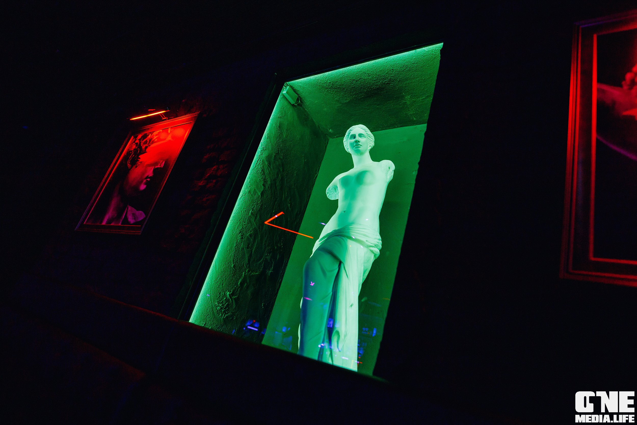 Фоторепортаж из ночного клуба Secret. One Media Life: фоторепортажи, фотоотчеты с мероприятий и заведений