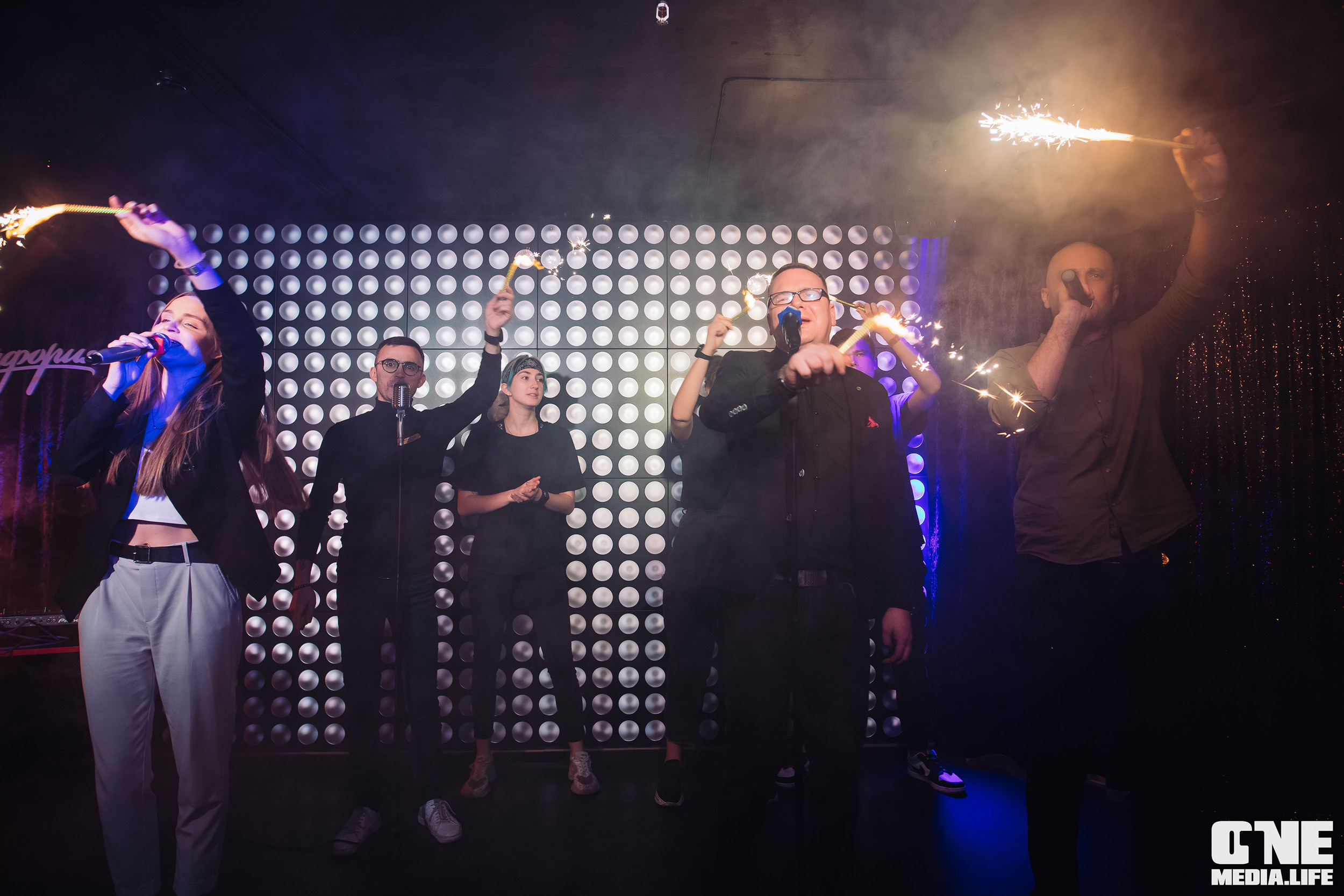 Фоторепортаж из караоке-клуба Эйфория. One Media Life: фоторепортажи, фотоотчеты с мероприятий и заведений