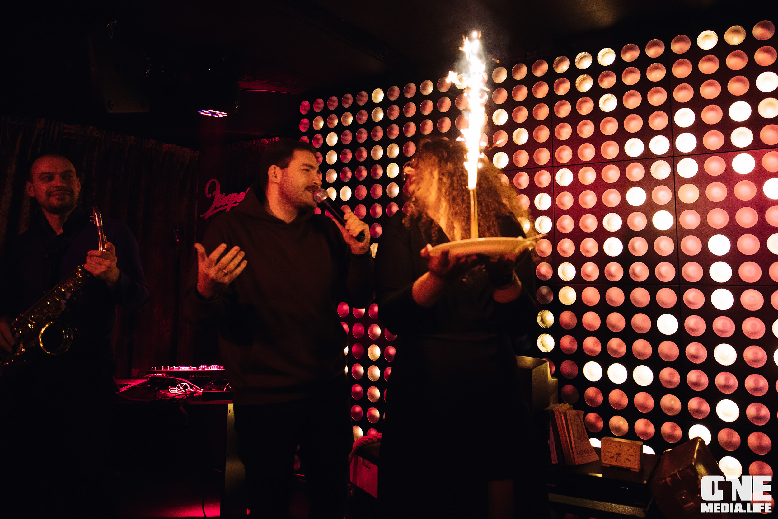 Фоторепортаж из караоке-клуба Эйфория. One Media Life: фоторепортажи, фотоотчеты с мероприятий и заведений
