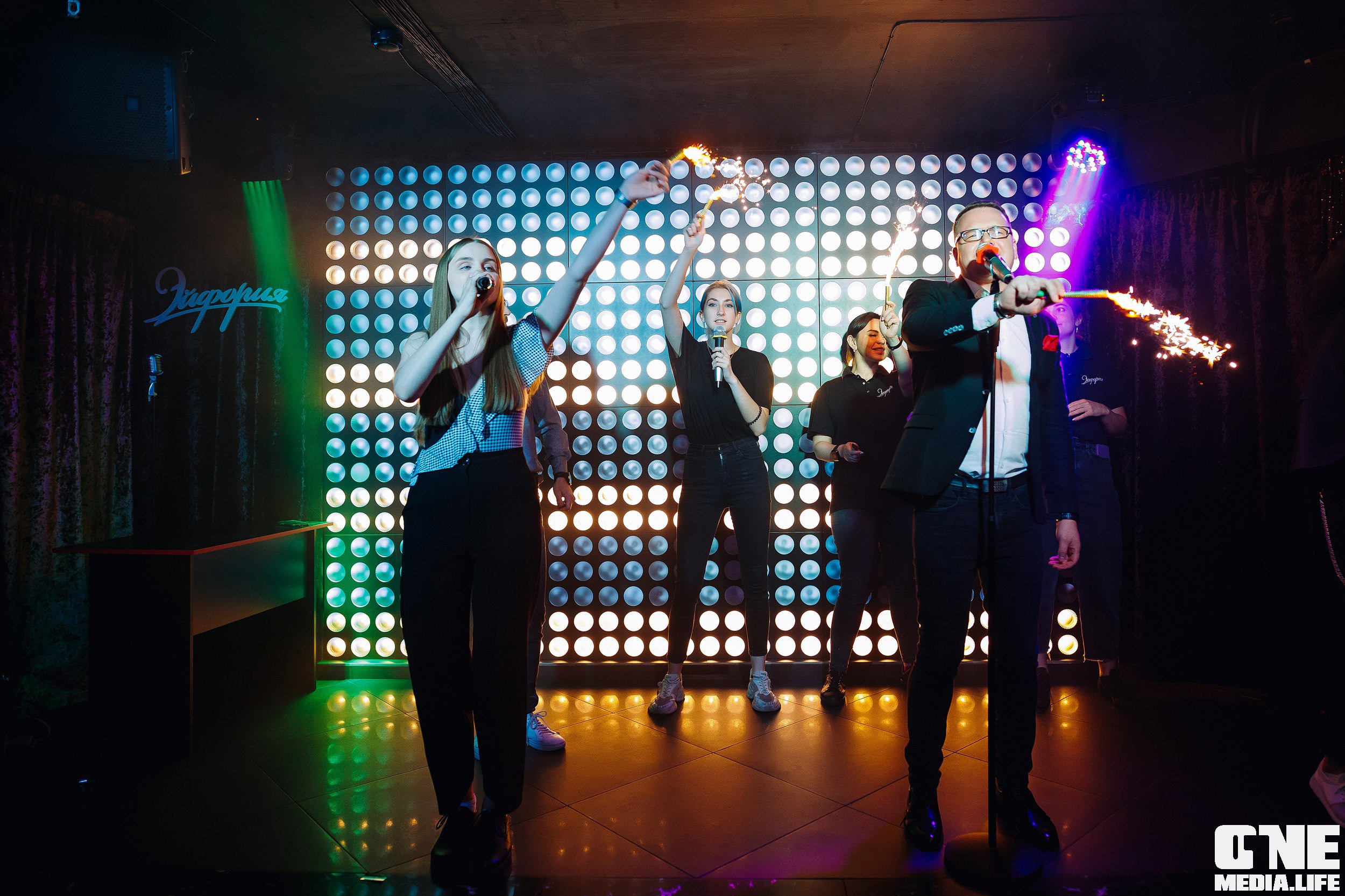 Фоторепортаж из караоке-клуба Эйфория. One Media Life: фоторепортажи, фотоотчеты с мероприятий и заведений