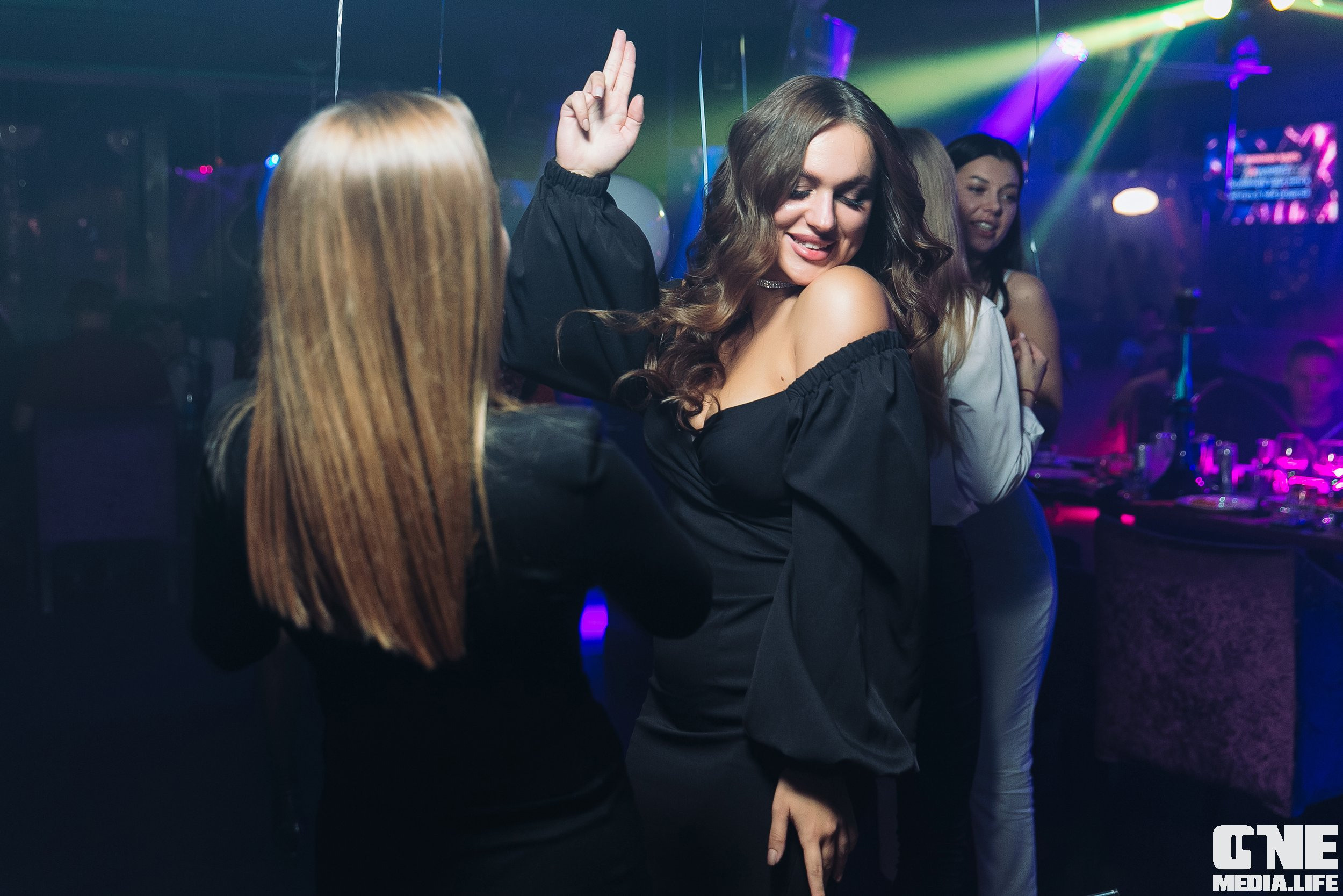 Фоторепортаж из караоке-клуба Эйфория. One Media Life: фоторепортажи, фотоотчеты с мероприятий и заведений