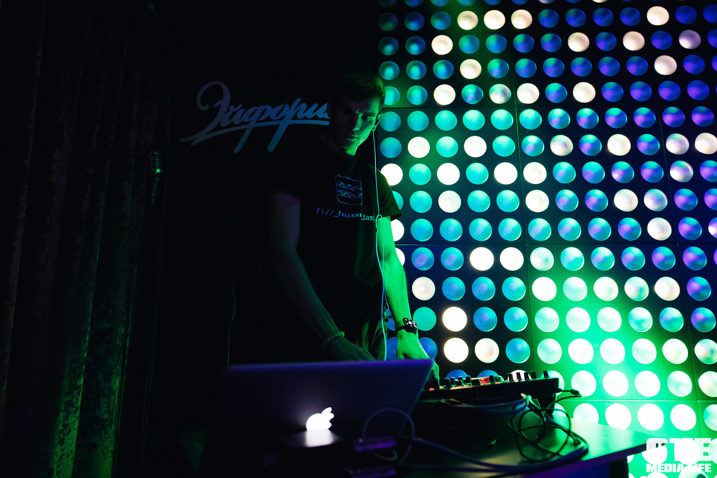 Фоторепортаж из караоке-клуба Эйфория. One Media Life: фоторепортажи, фотоотчеты с мероприятий и заведений