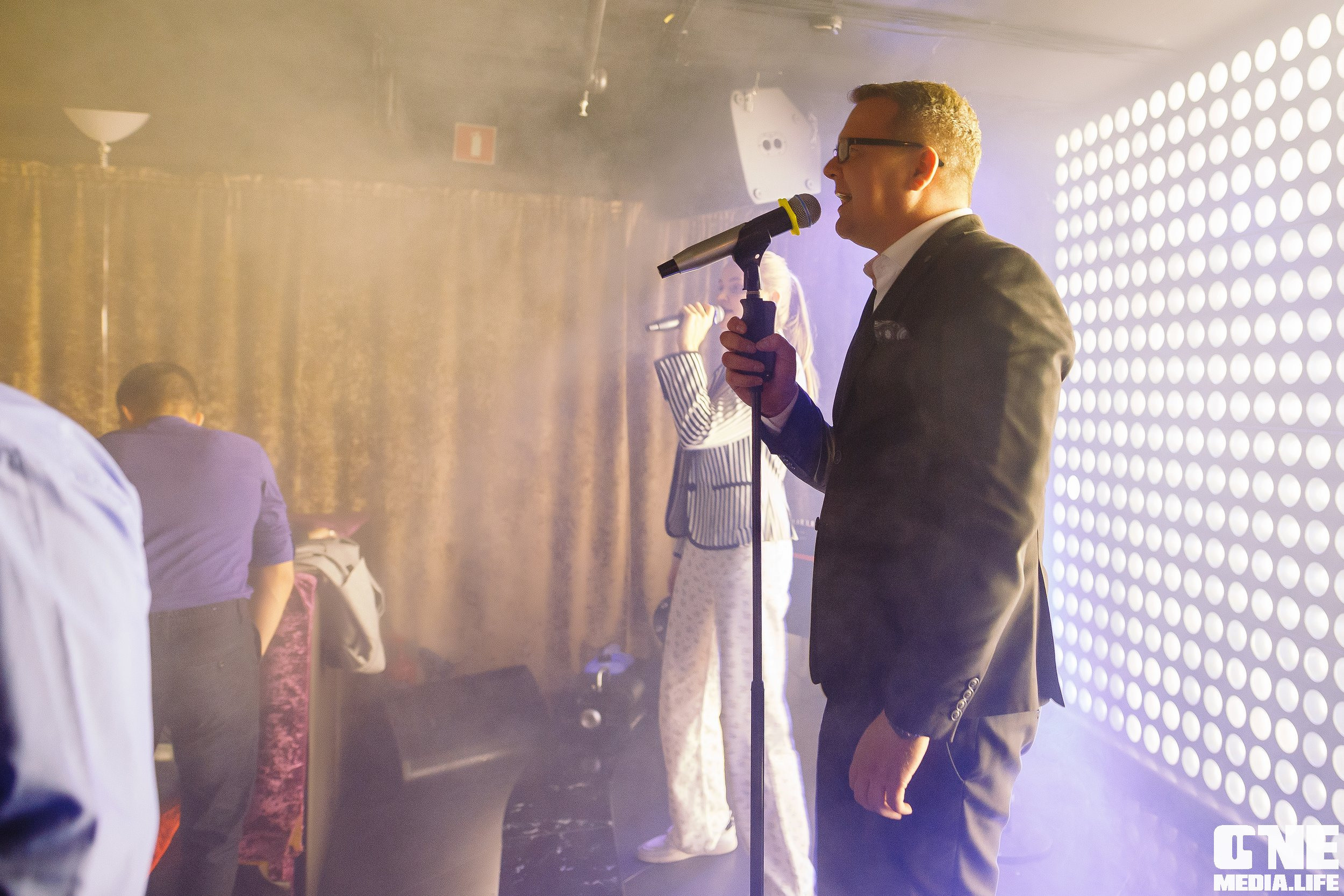 Фоторепортаж из караоке-клуба Эйфория. One Media Life: фоторепортажи, фотоотчеты с мероприятий и заведений