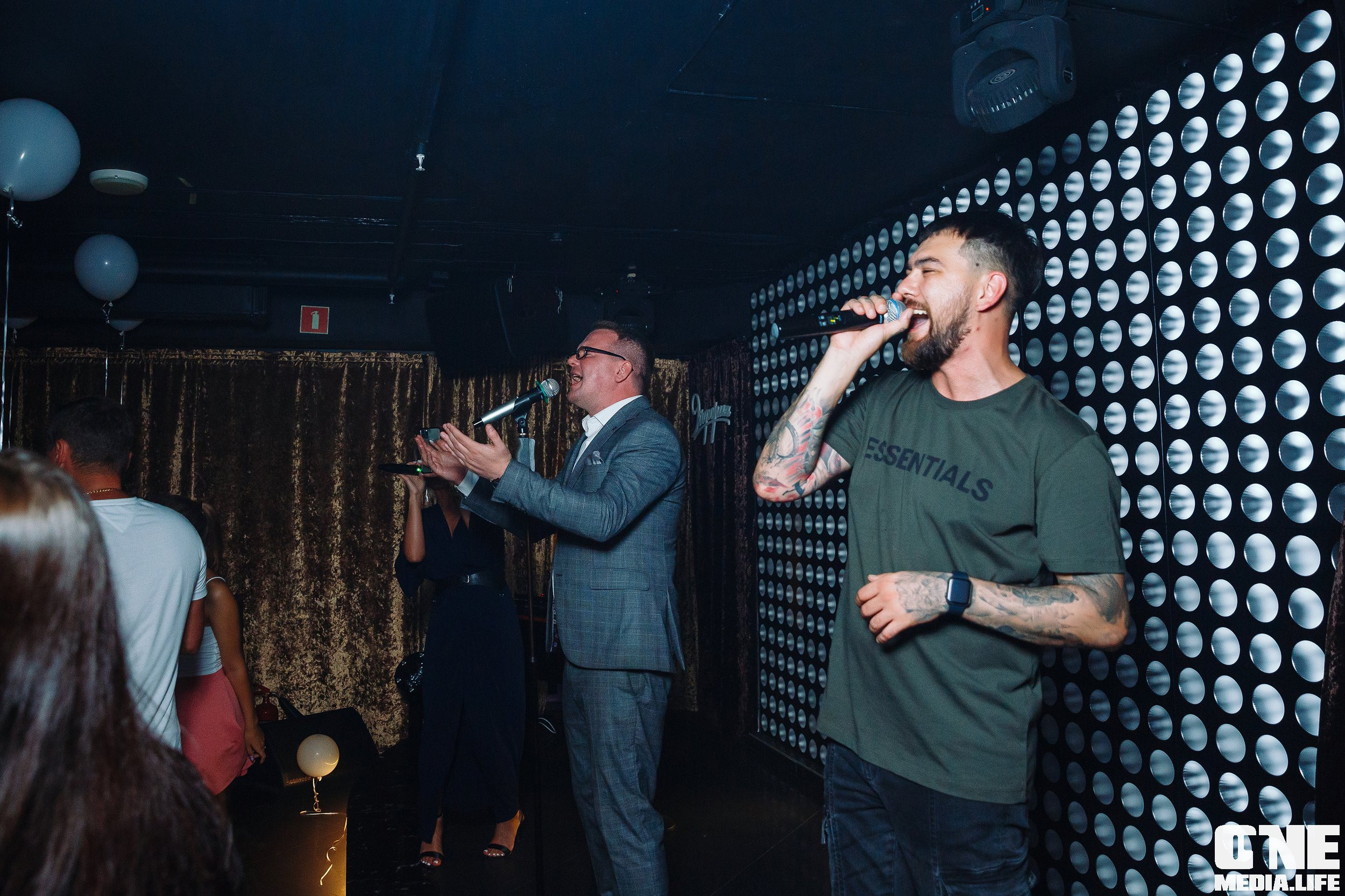 Фоторепортаж из караоке-клуба Эфория. One Media Life: фоторепортажи, фотоотчеты с мероприятий и заведений