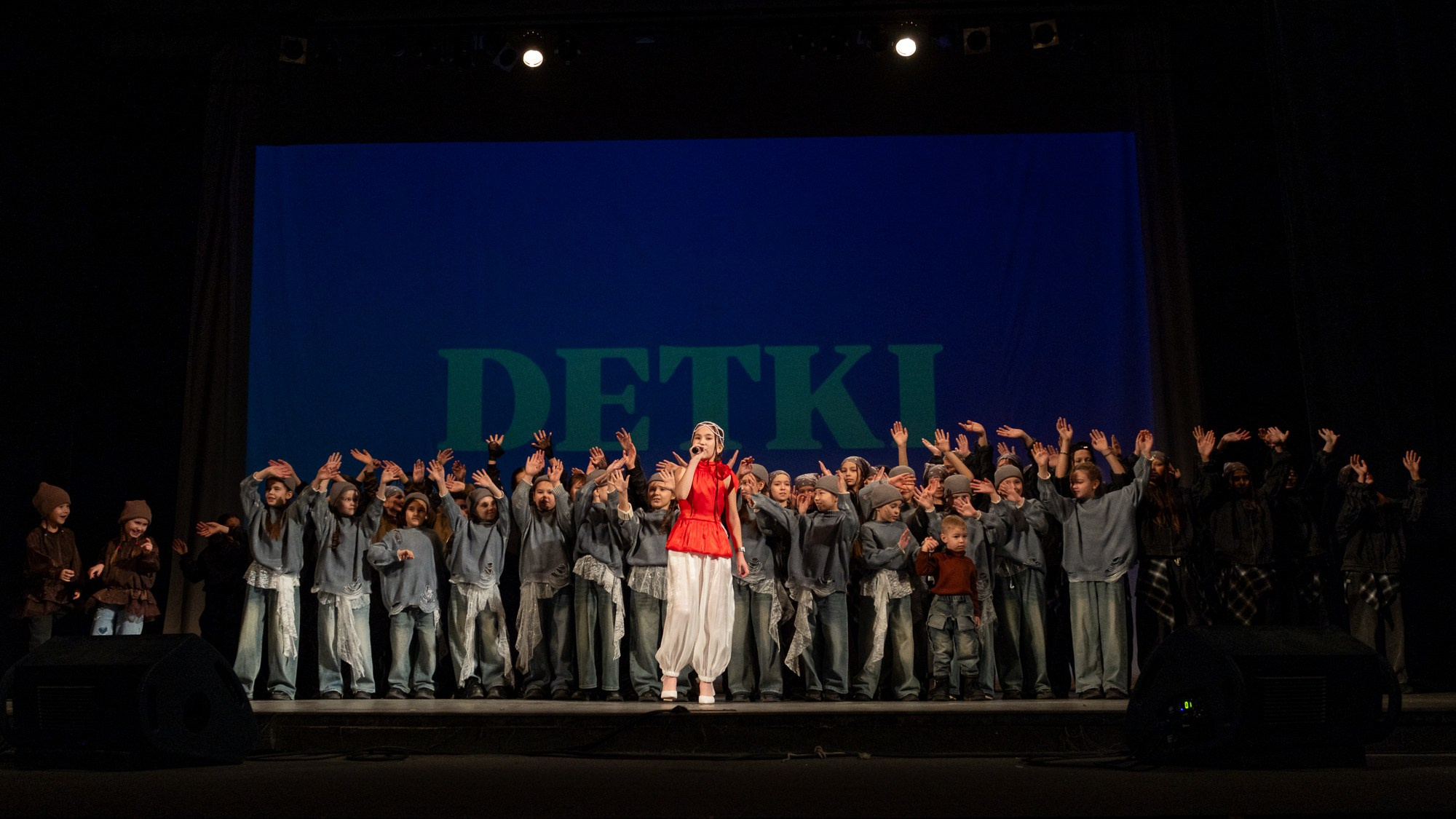 Отчетный концерт танцевального коллектива «Детки». Репортажный фотограф в Казани Павел Серпокрылов