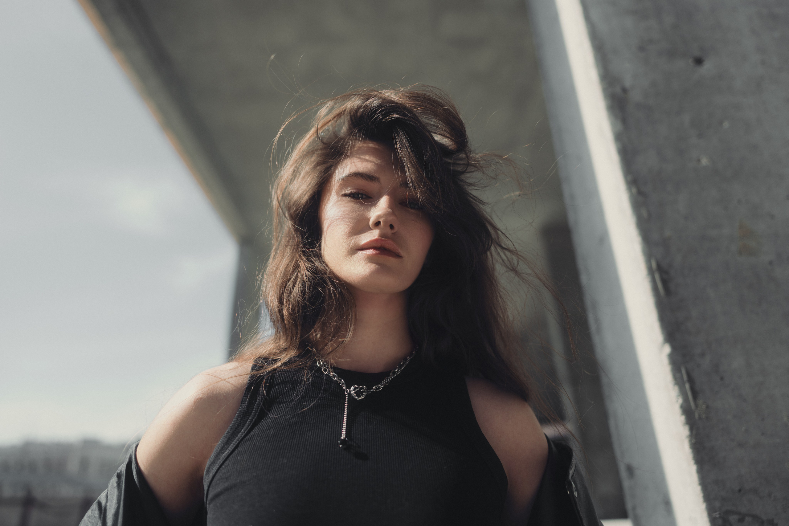 Female street photo shoot at a construction site in Kazan - Anton Avanzato