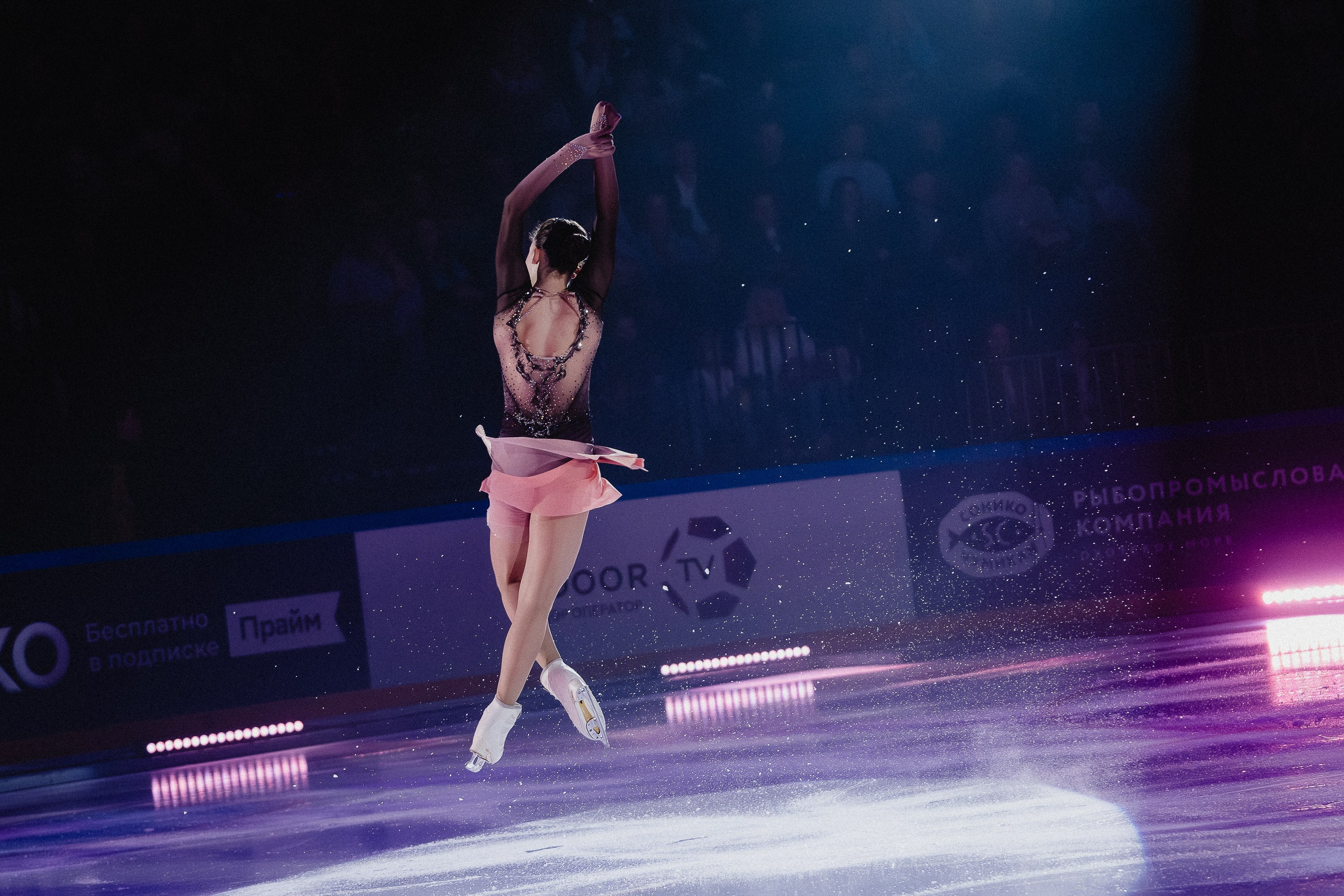 Шоу Этери Тутберидзе в Новосибирске. Воробьева Ксения — Спортивный и танцевальный фотограф Новосибирск