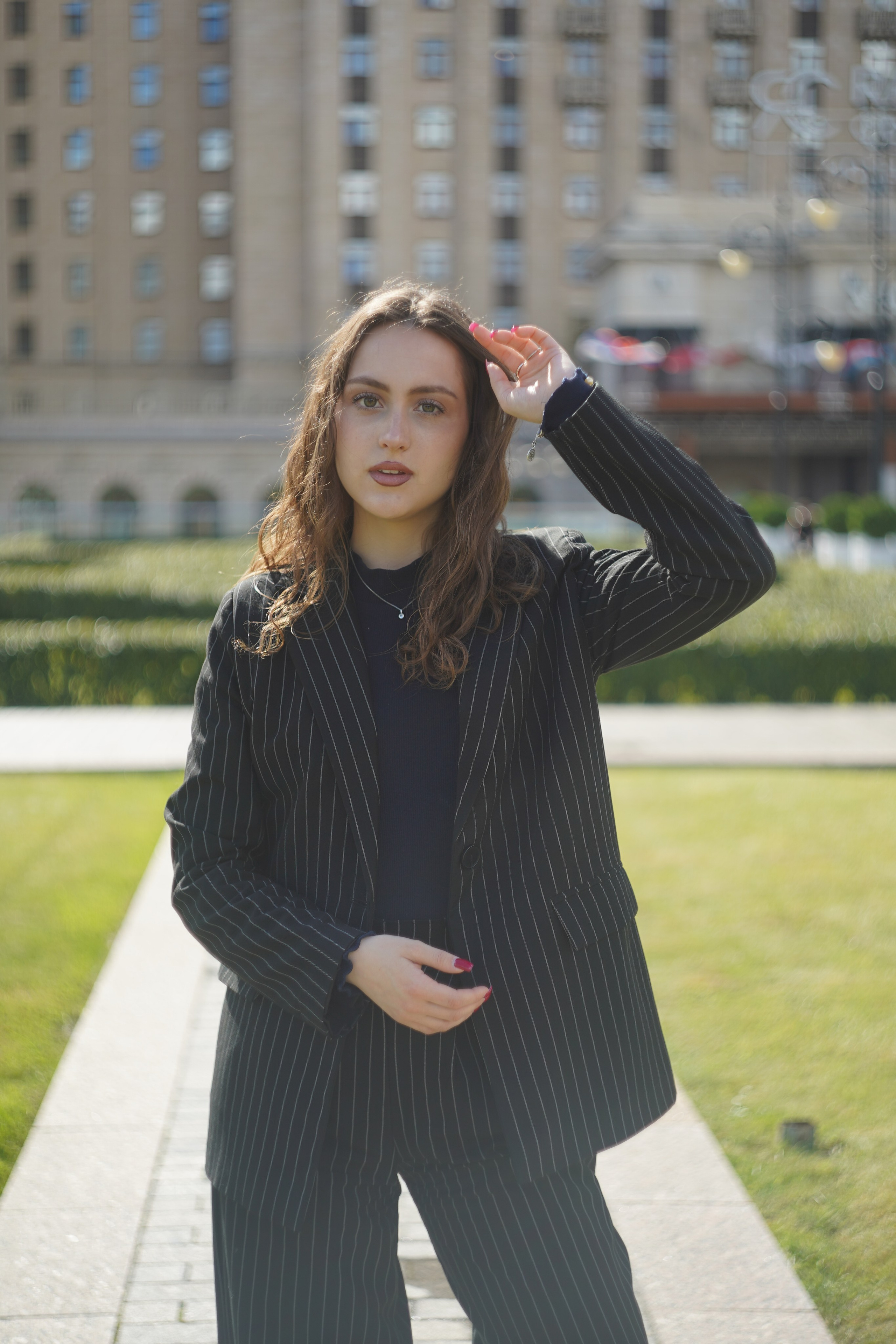 Ретро фотосессия на фоне сталинских высоток