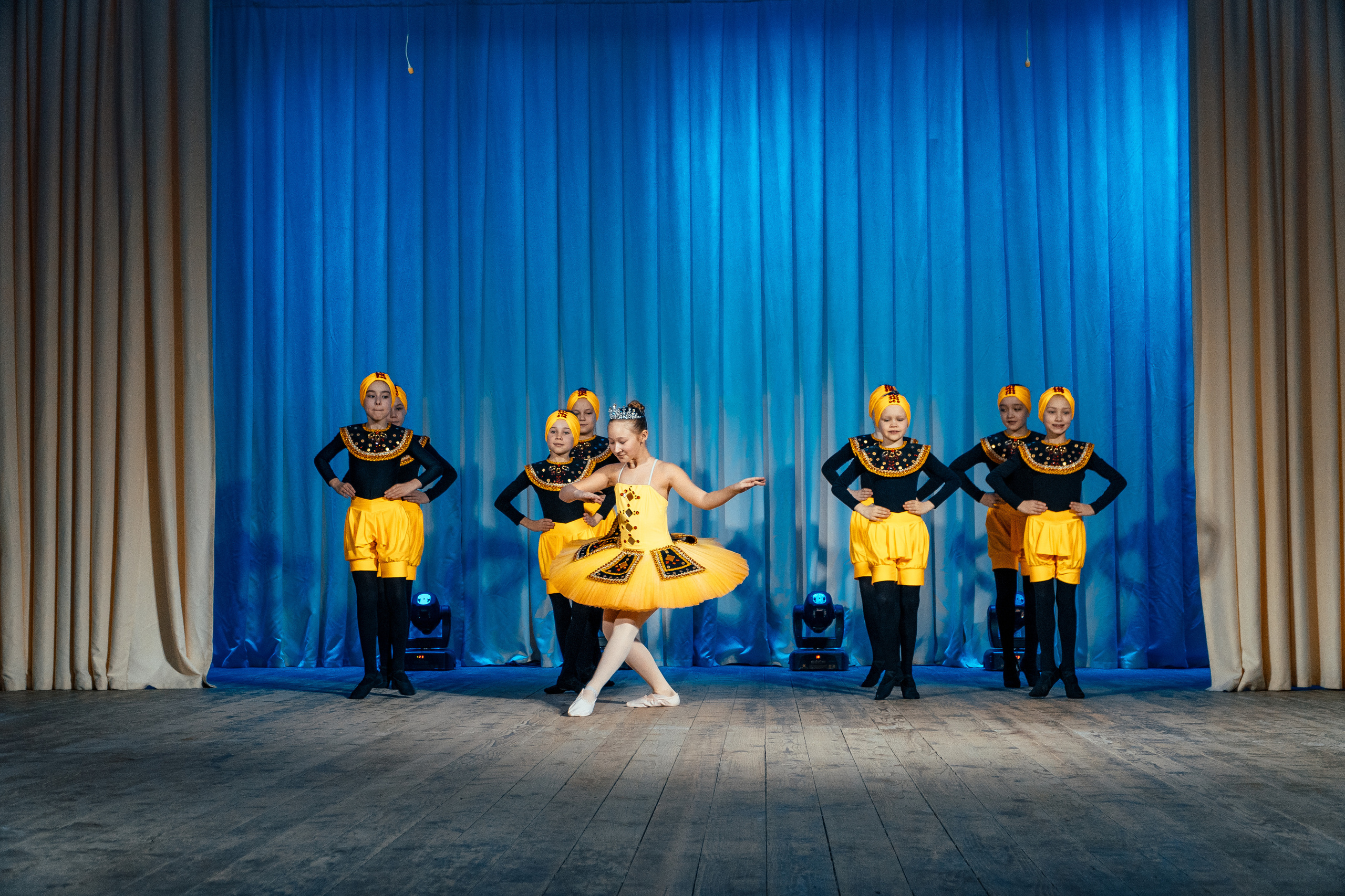 «Весь мир начинается с женщины». Новотитаровский Дом культуры