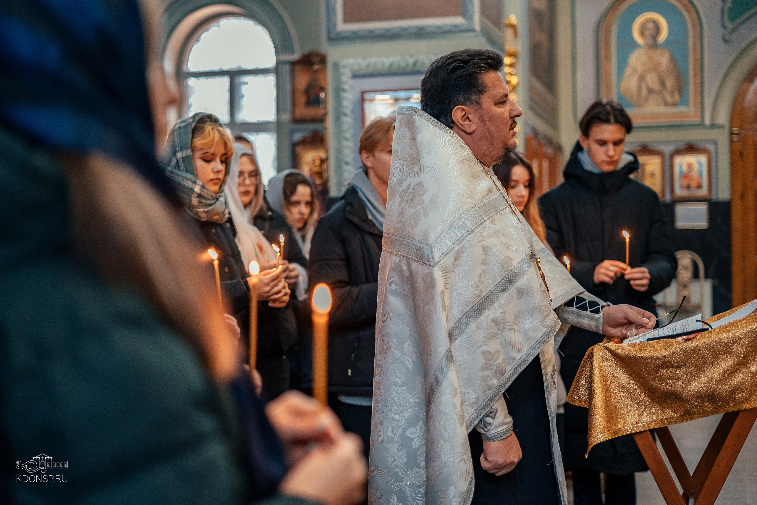 Молебен за учащихся и учащих. Новотитаровский Дом культуры