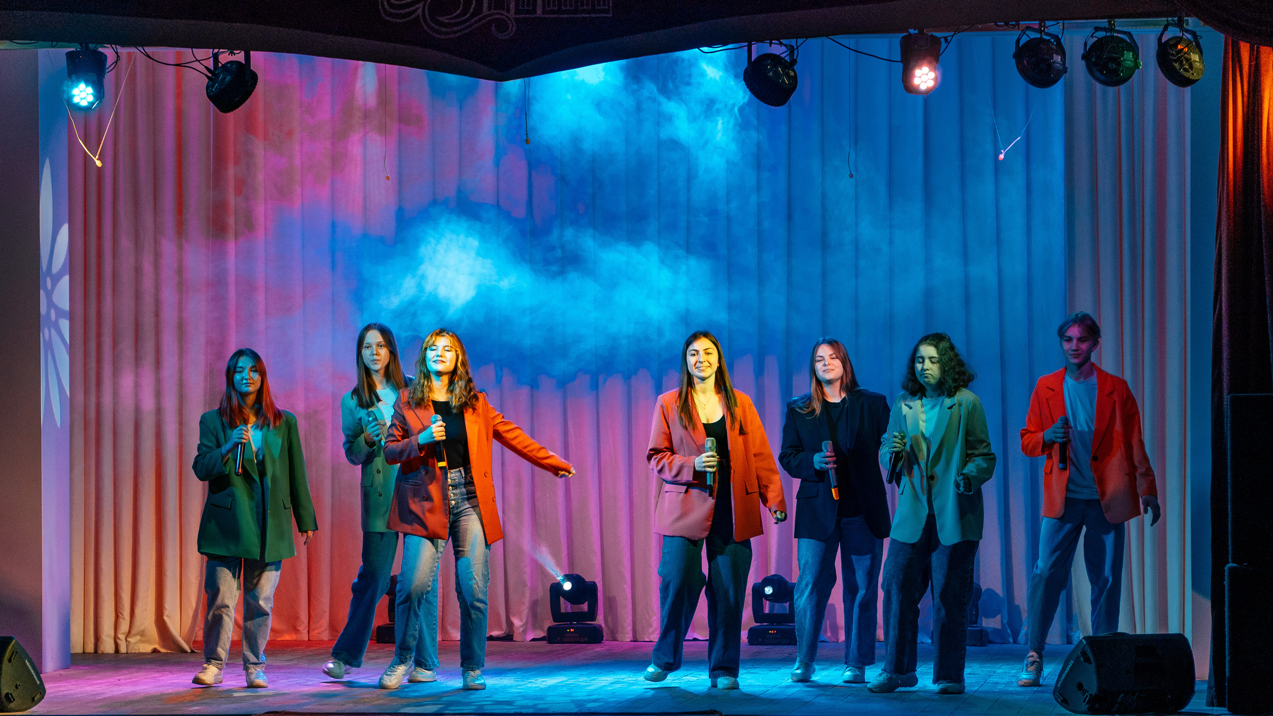 «Весь мир начинается с женщины». Новотитаровский Дом культуры