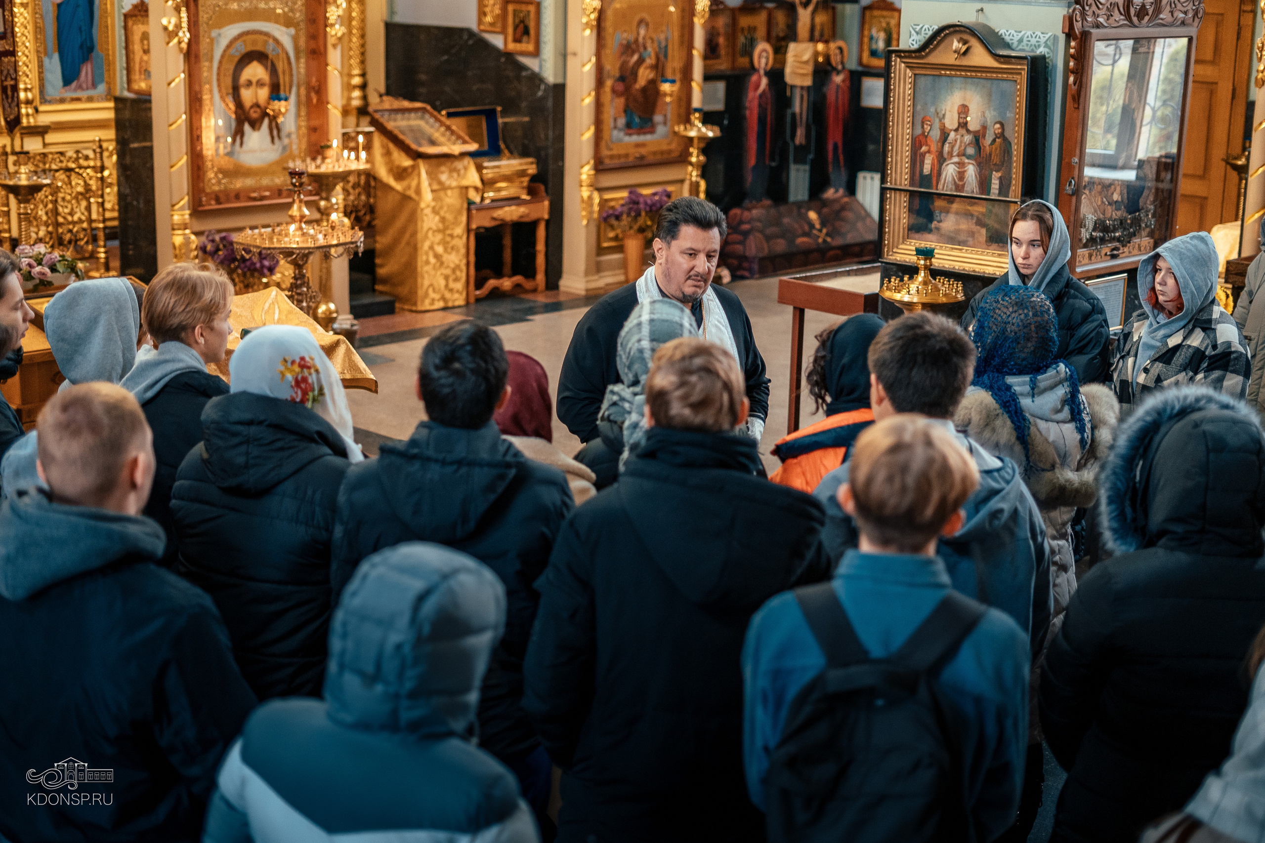 Молебен за учащихся и учащих. Новотитаровский Дом культуры