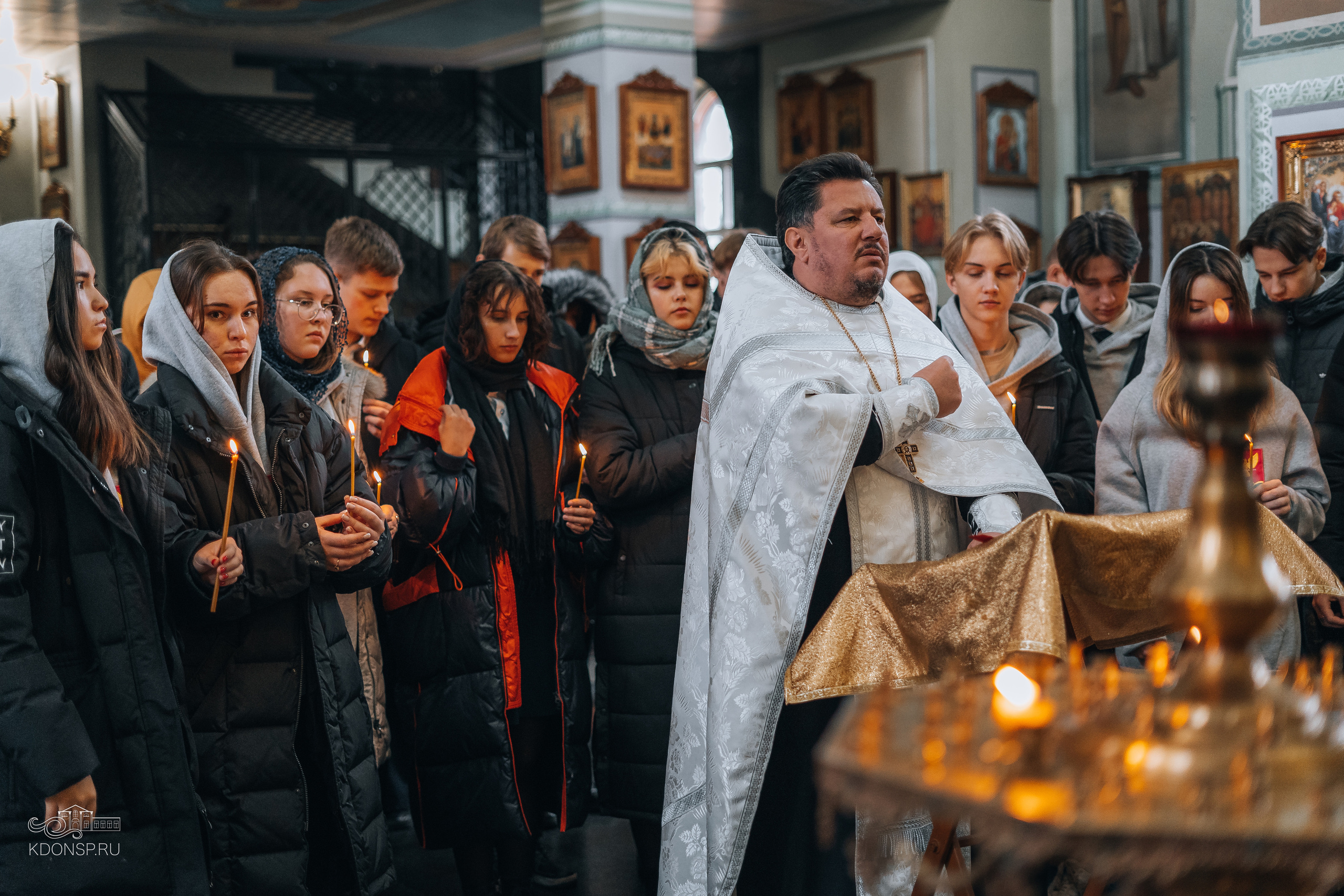 Молебен за учащихся и учащих. Новотитаровский Дом культуры