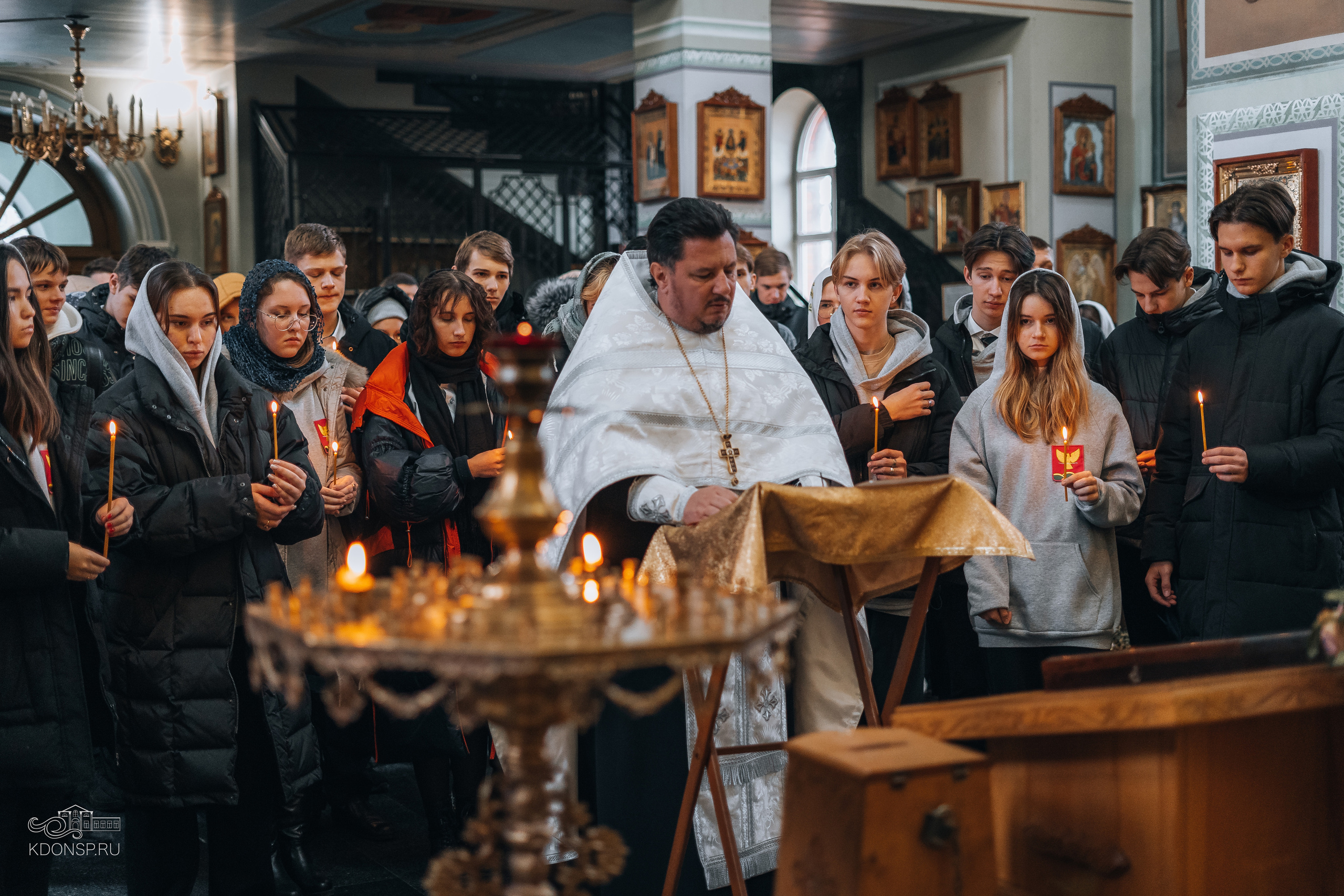 Молебен за учащихся и учащих. Новотитаровский Дом культуры