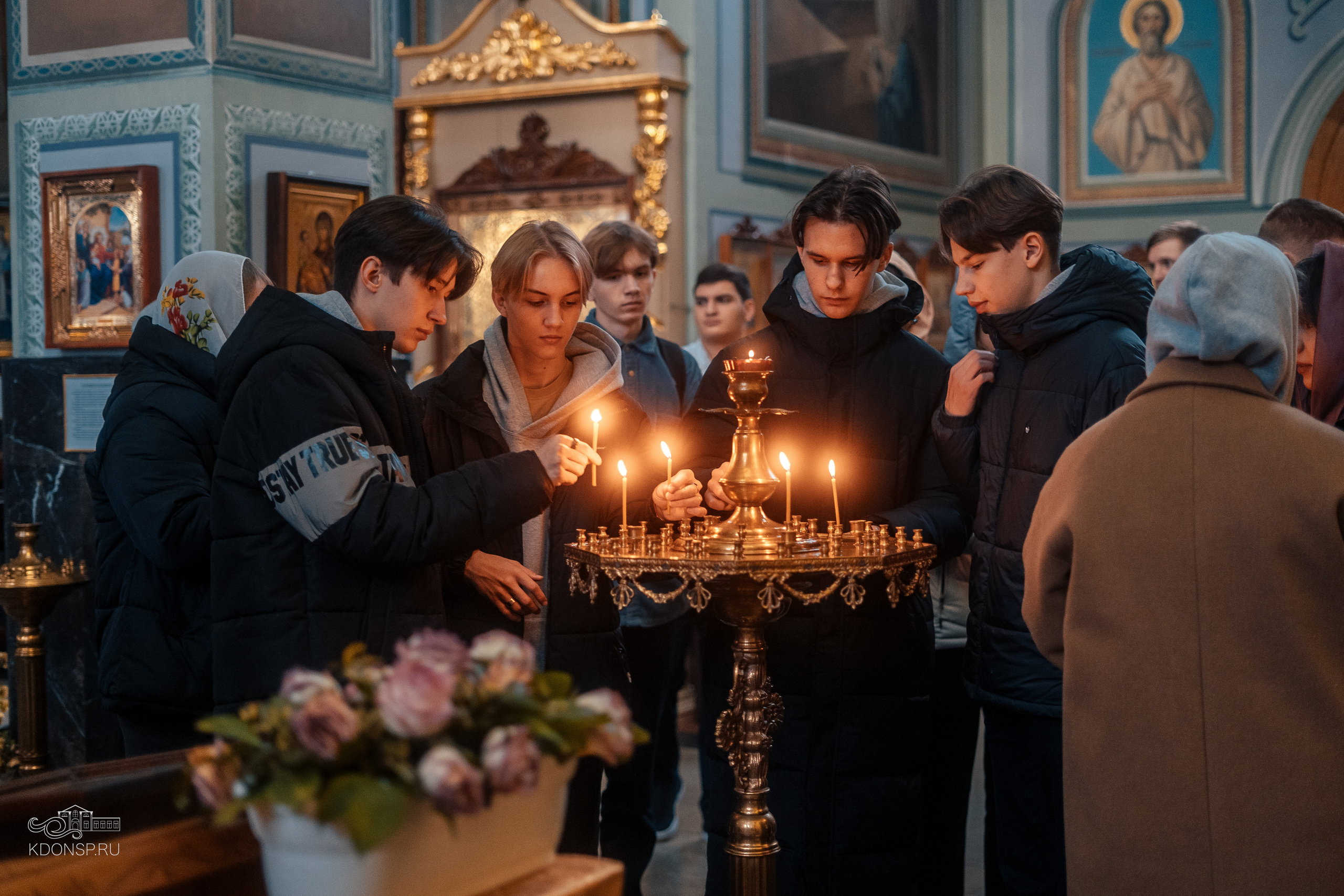 Молебен за учащихся и учащих. Новотитаровский Дом культуры