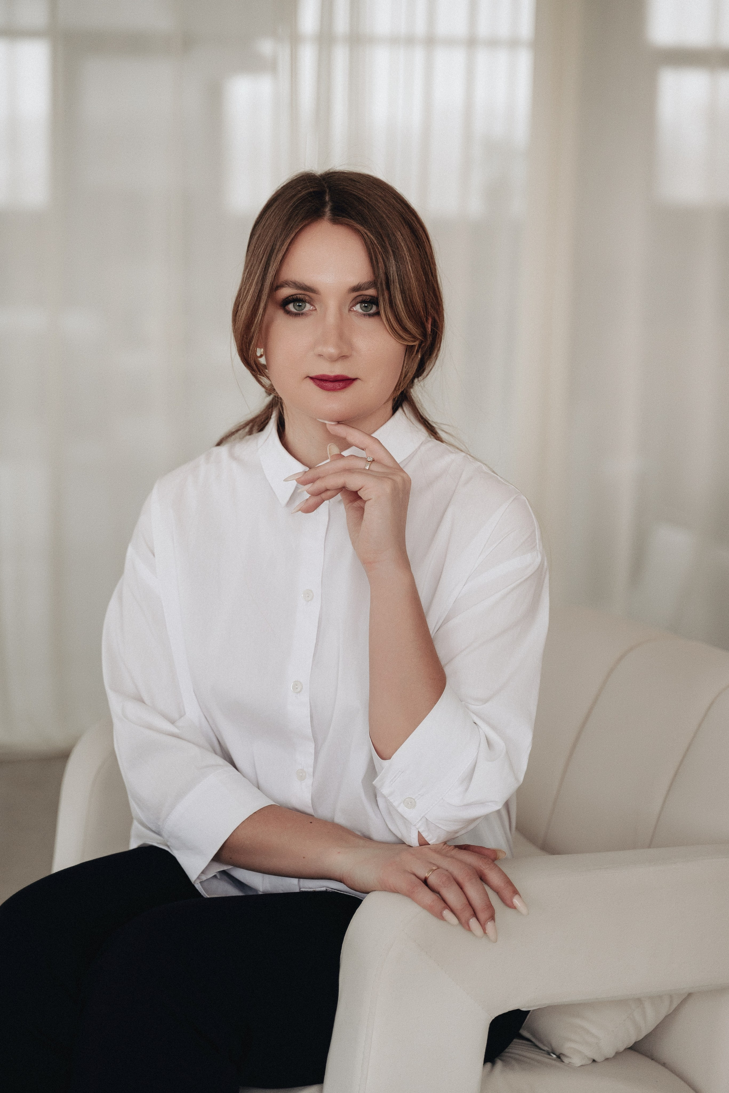 Анастасия Опарина, налоговый юрист. Екатерина Курбанова. Женский фотограф