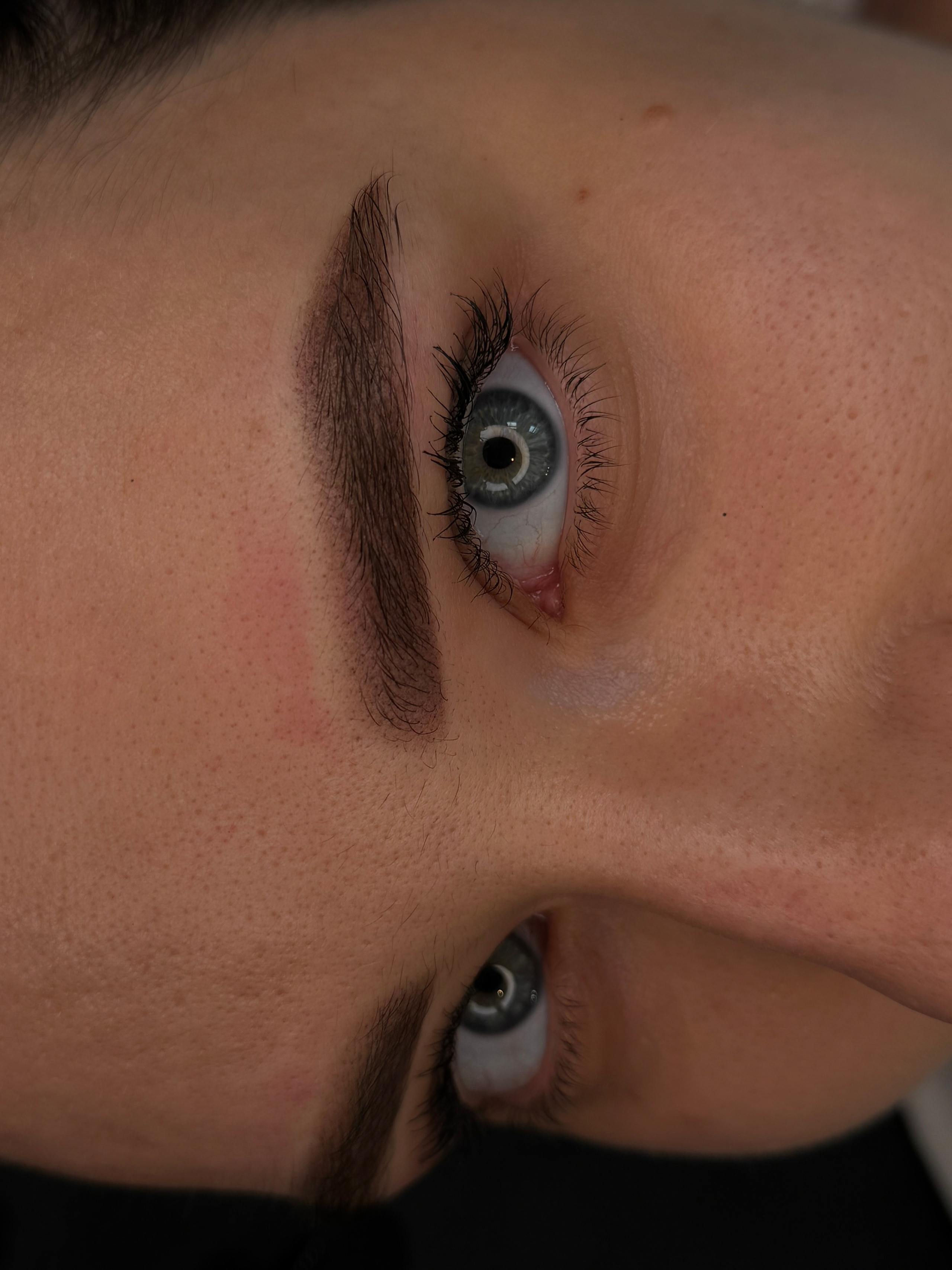 Олеся. Студия перманентного макияжа, косметологии и массажа SYMMETRY в Москве, м. Киевская