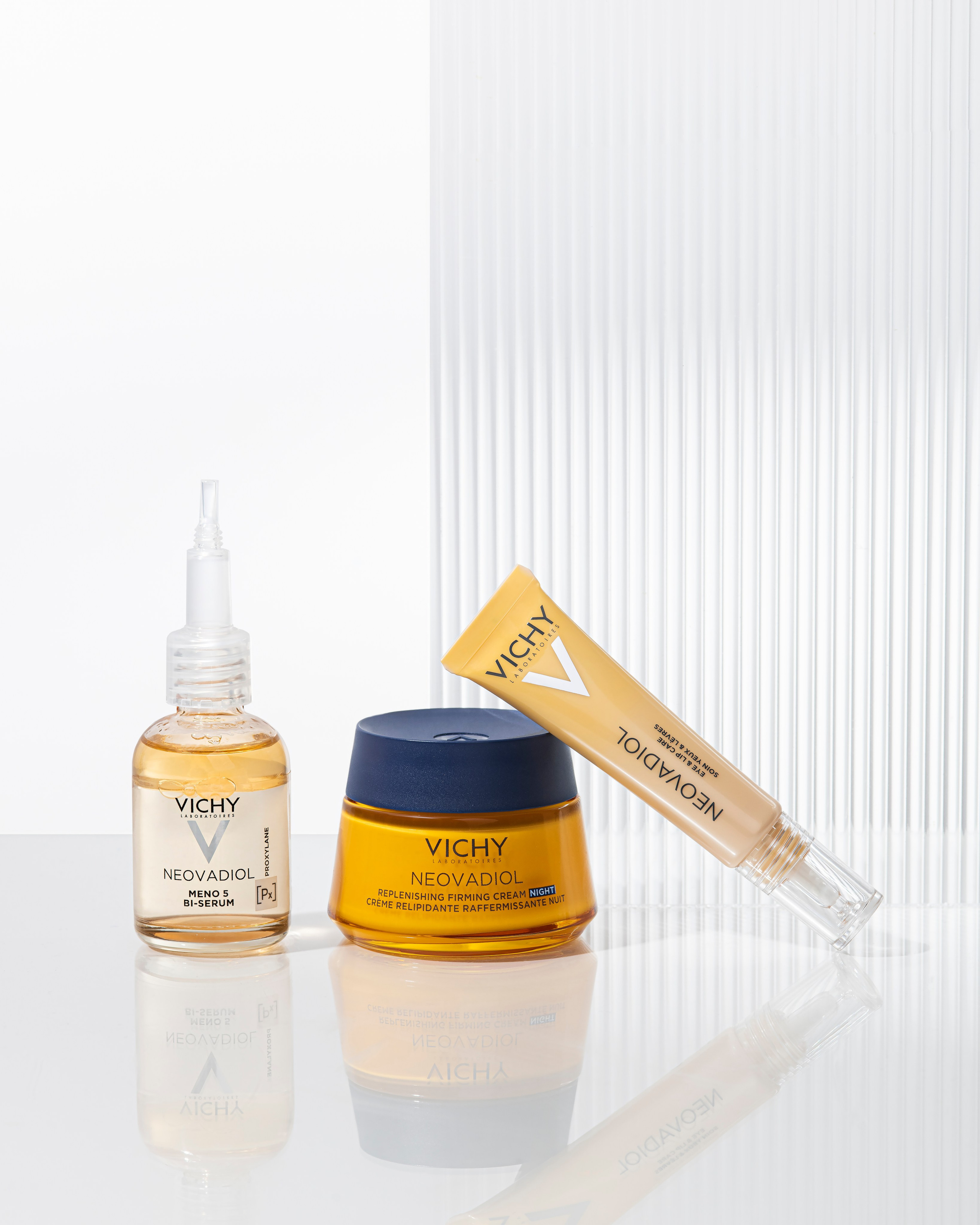 L`oreal. Партнерство по созданию контtнта для страниц брендов Vichy и La roche-posay. Предметный фотограф. Москва. Продюсирование съемок, Set-design & пост-продакшн, E-commerce контент