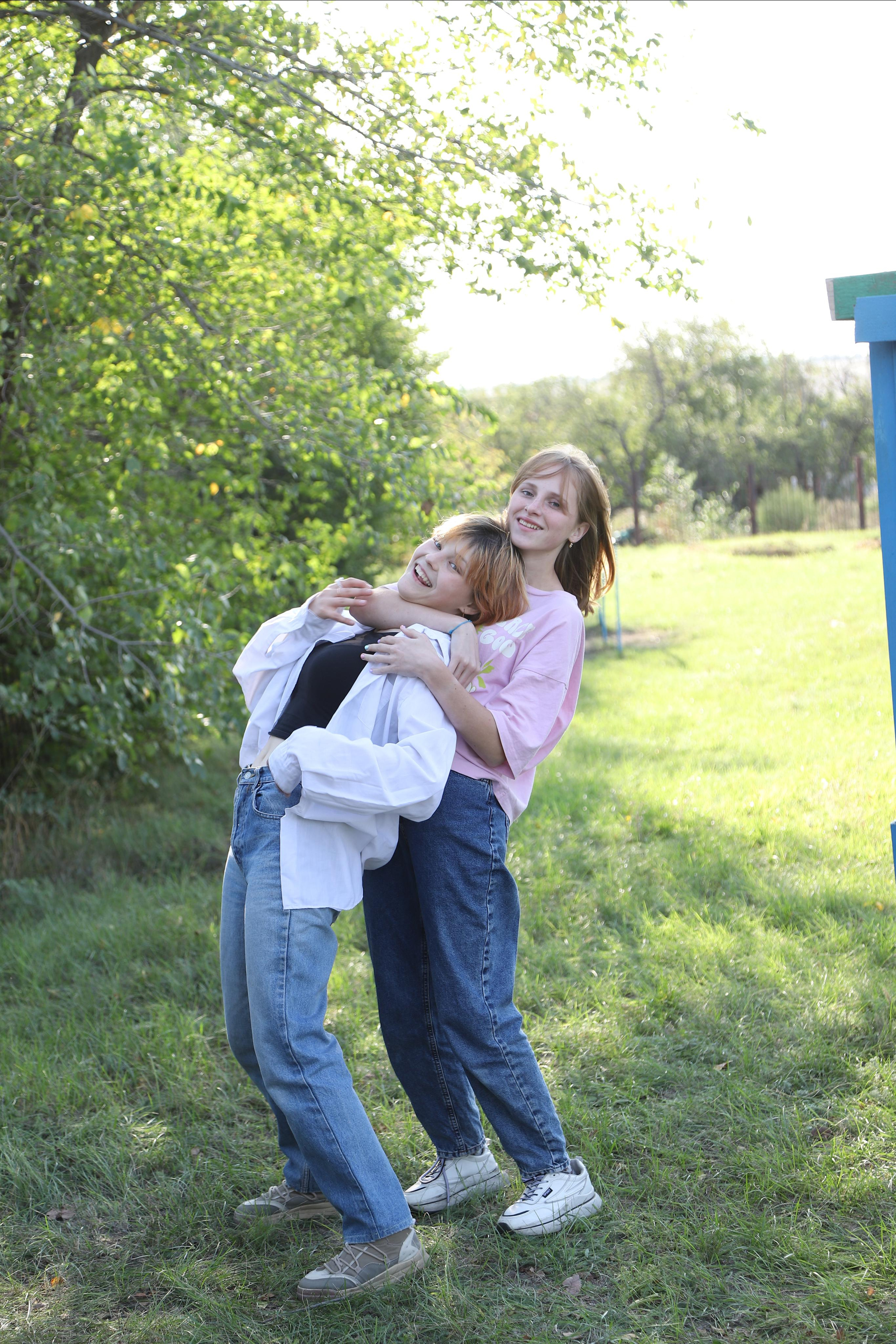 Яркая школьная сьемка. Выпускной альбом Шахты Ростов