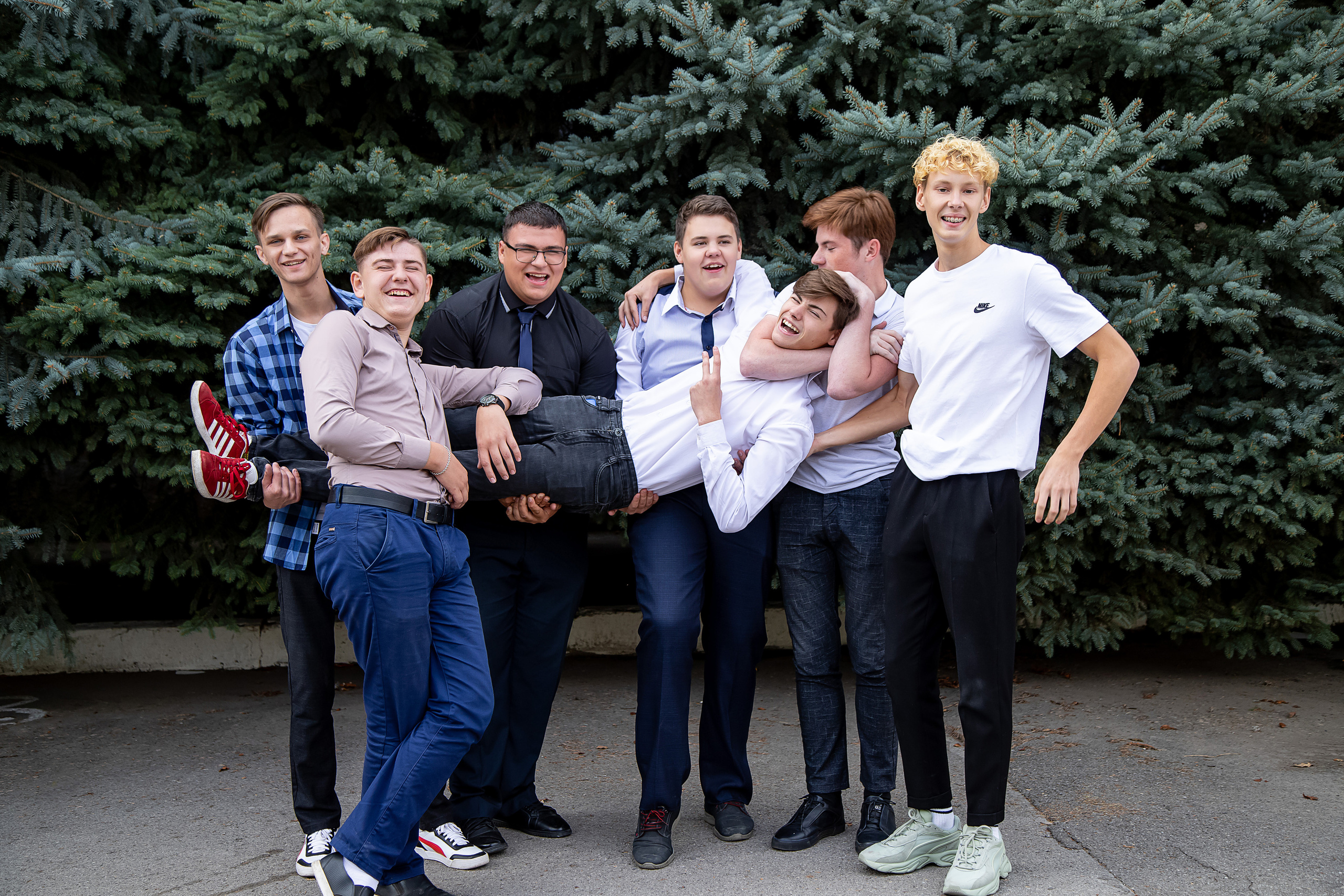 Школьная фотосессия. Выпускной альбом Шахты Ростов