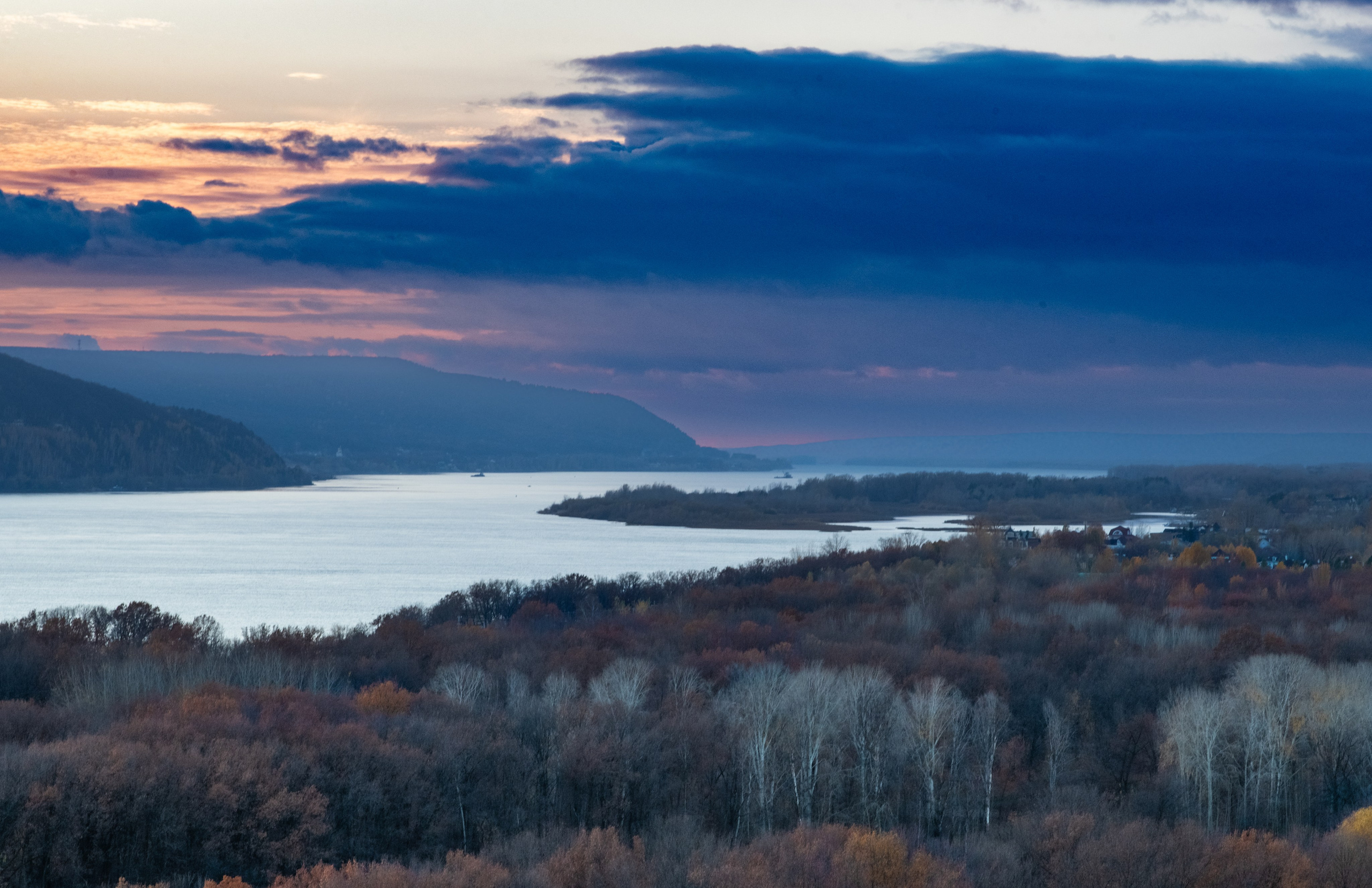 Фотограф Самара — репортажная, свадебная, интерьерная съёмка от Ильи Петрова, профессионала своего дела