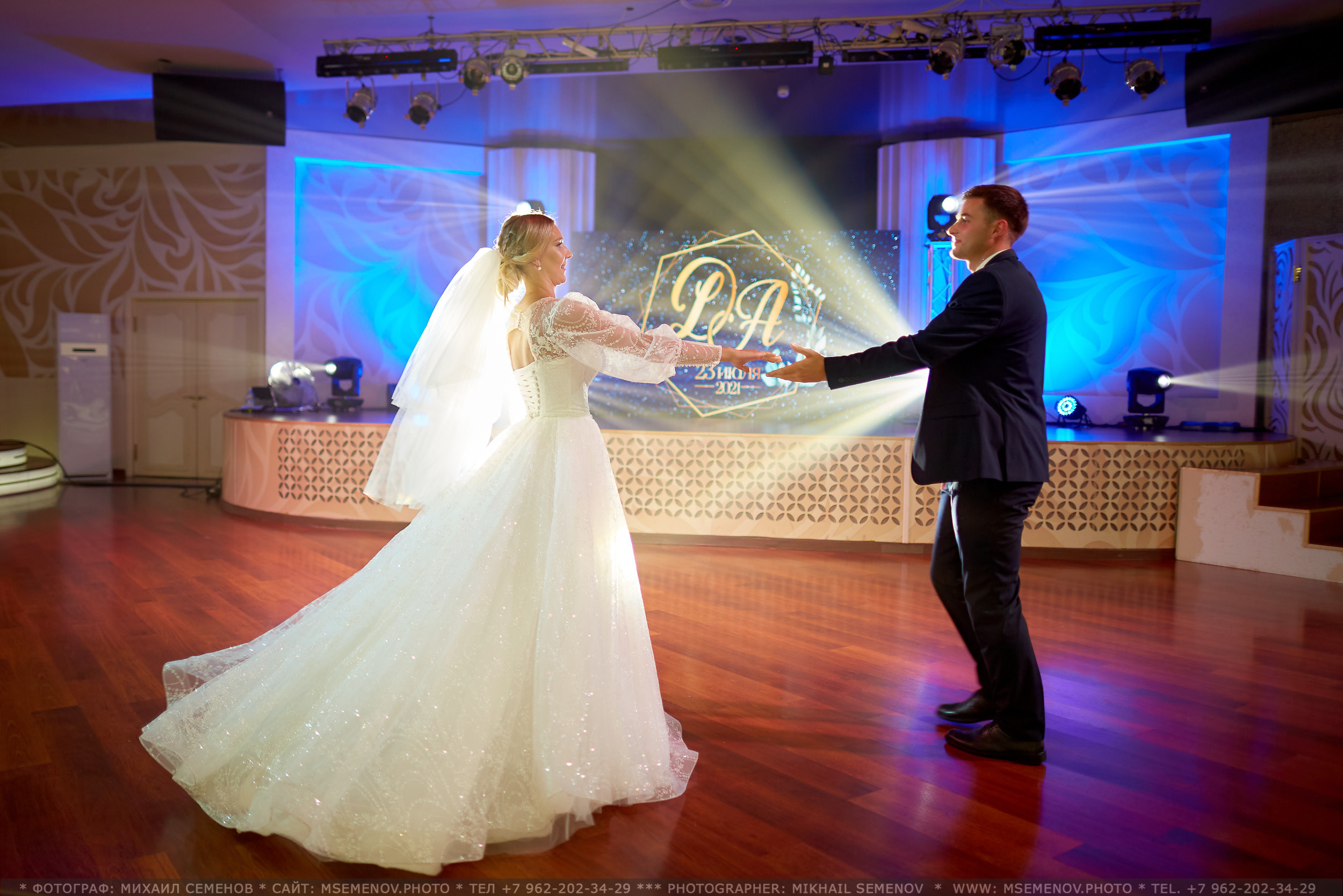 Свадьба Дарины и Андрея. Photographer for business Mikhail Semenov. Aqua photo studio, photo school