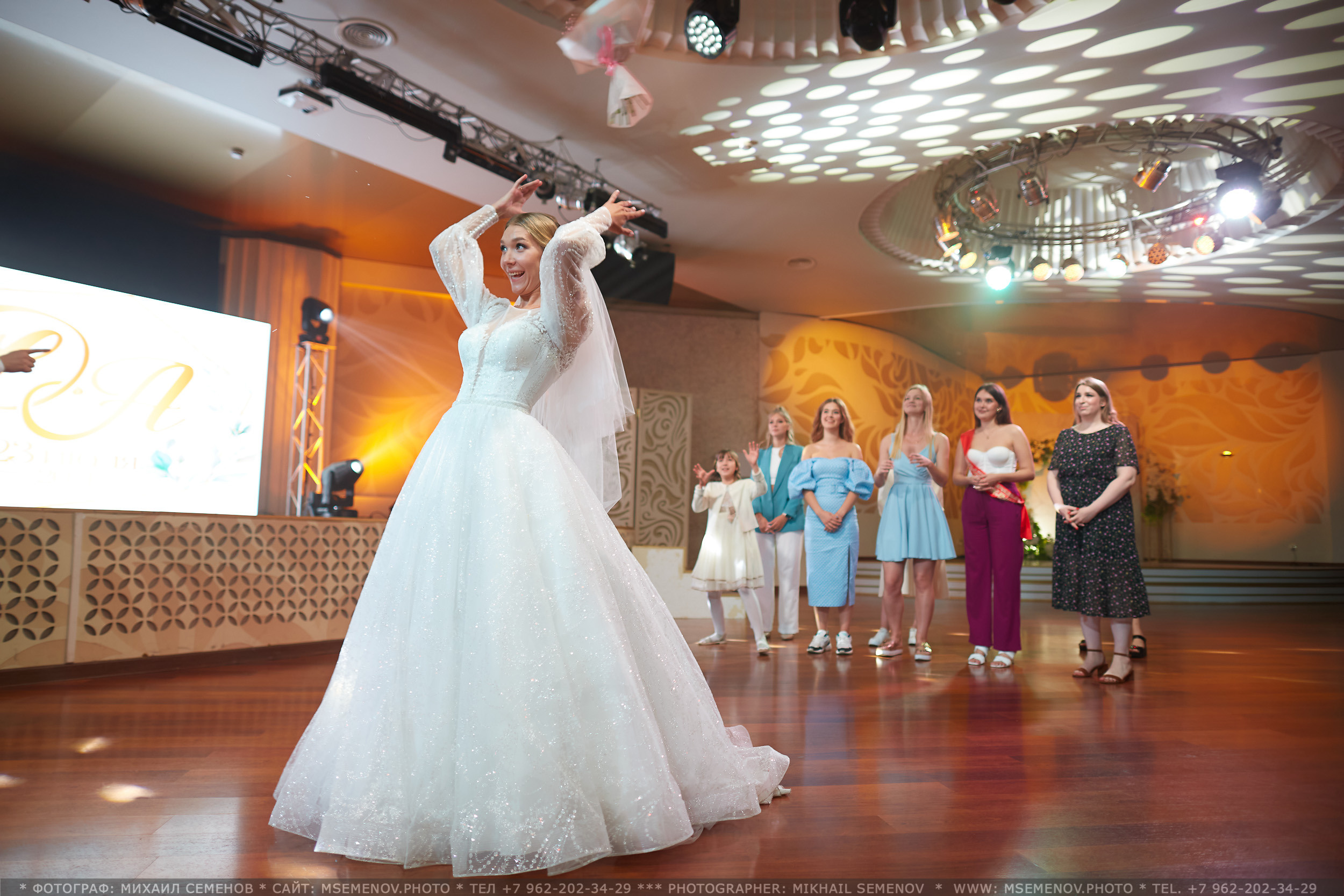 Свадьба Дарины и Андрея. Photographer for business Mikhail Semenov. Aqua photo studio, photo school