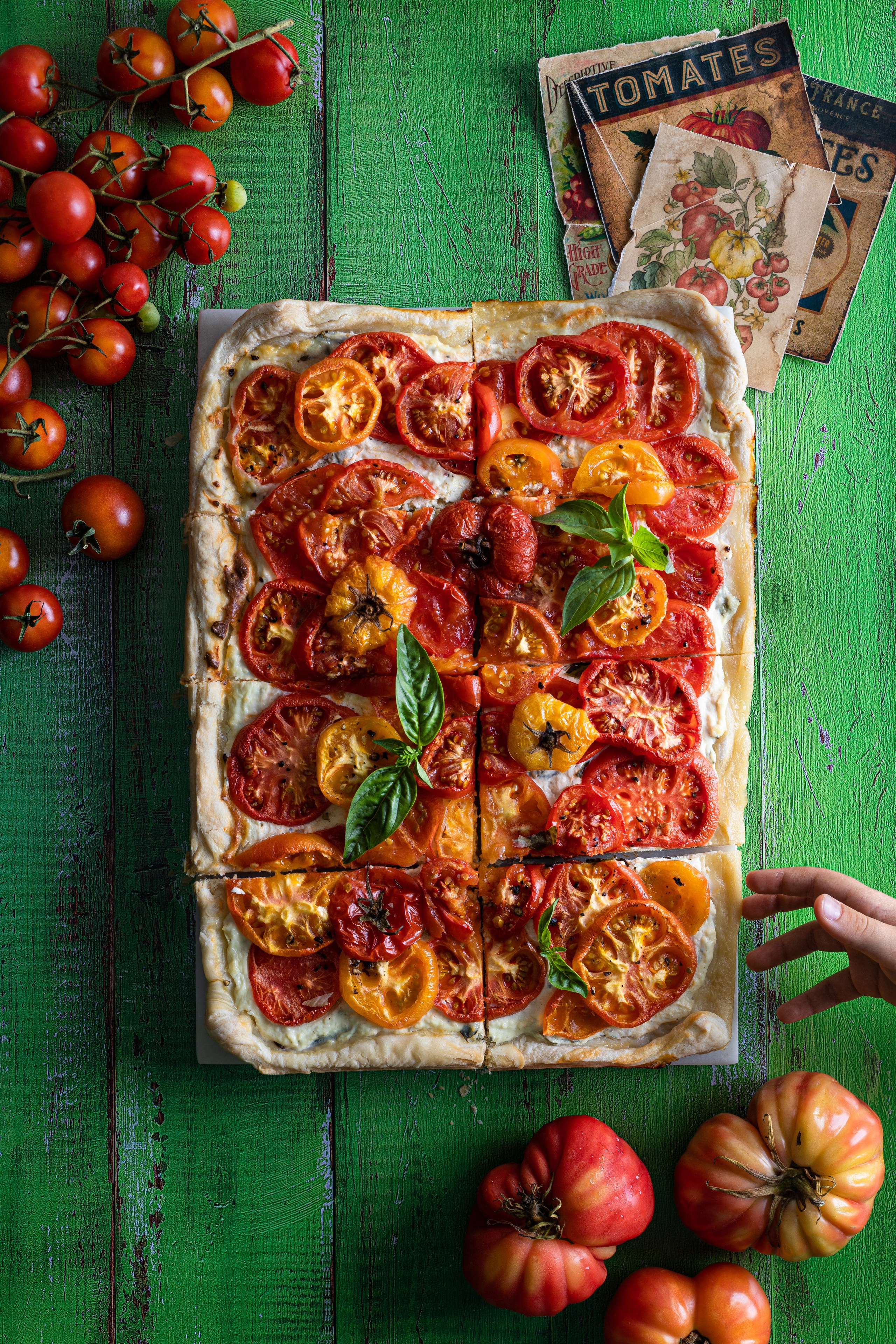 Творожно-томатный пирог из слоеного теста. Фуд-фотограф, фуд-блогер Москва — Анна Новикова