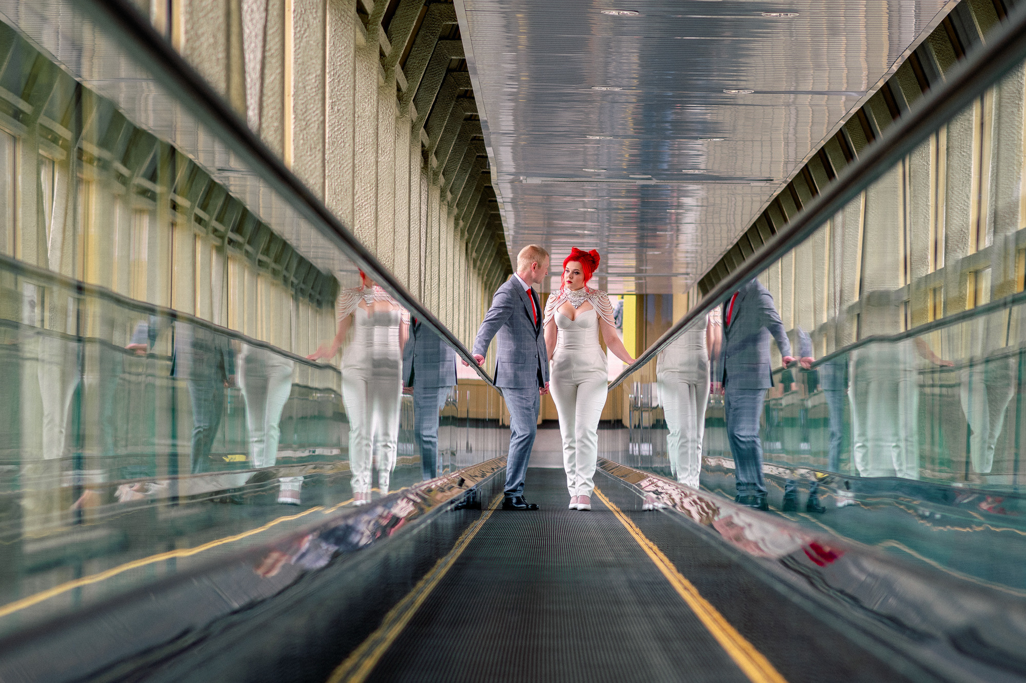 Нежная встреча на вокзале Юлии и Ивана. Свадебный Фотограф Минск || Фото и Видеосъёмка Минск || Другие города