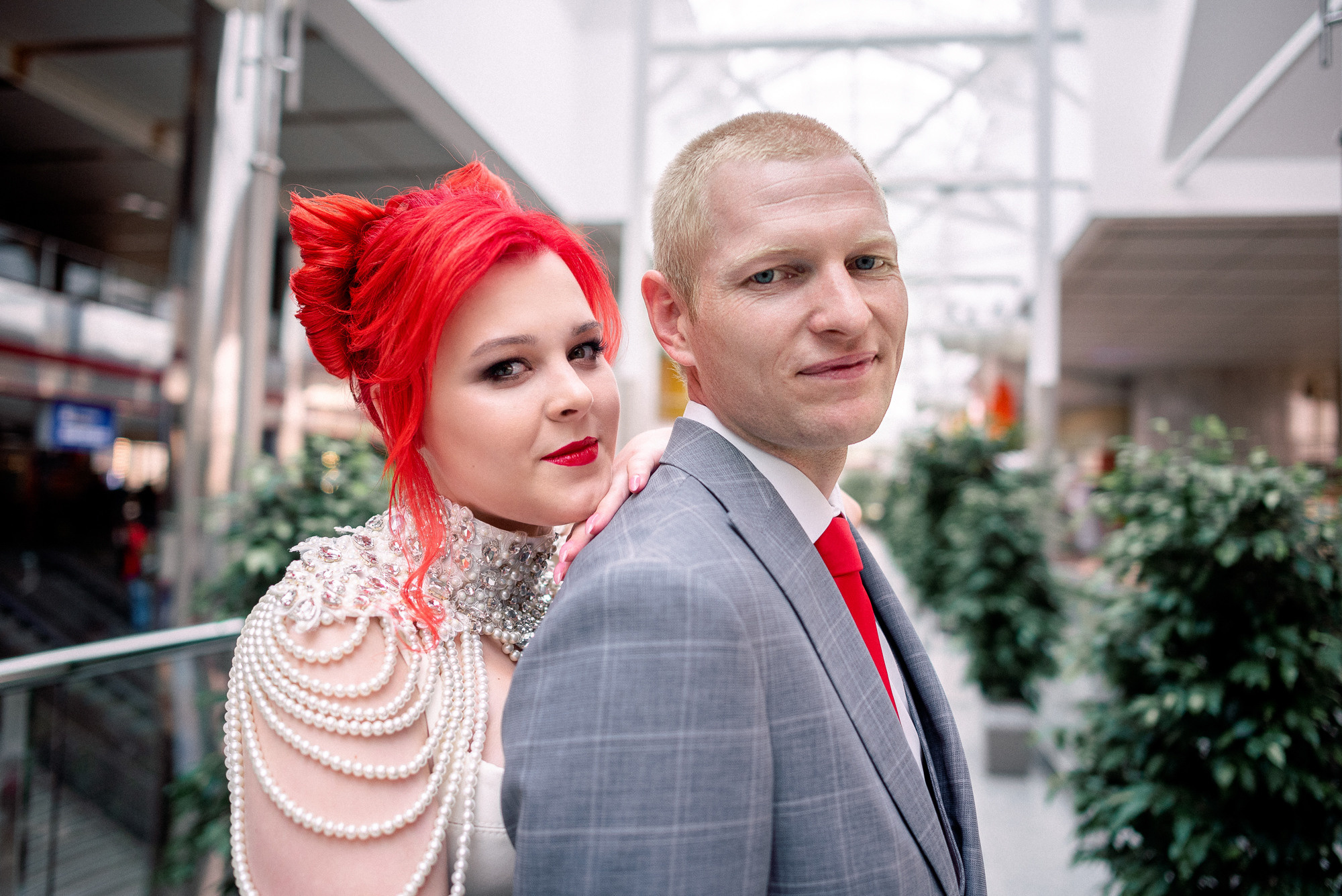 Нежная встреча на вокзале Юлии и Ивана. Свадебный Фотограф Минск || Фото и Видеосъёмка Минск || Другие города