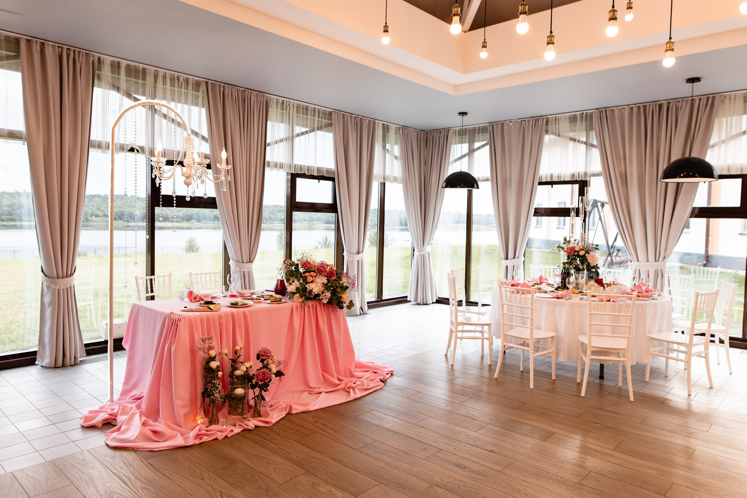 🌸✨ **Анонс Фотографий с Юбилея Розовой Свадьбы Александра и Елены! ** ✨🌸. Свадебный фотограф Михаил Александров