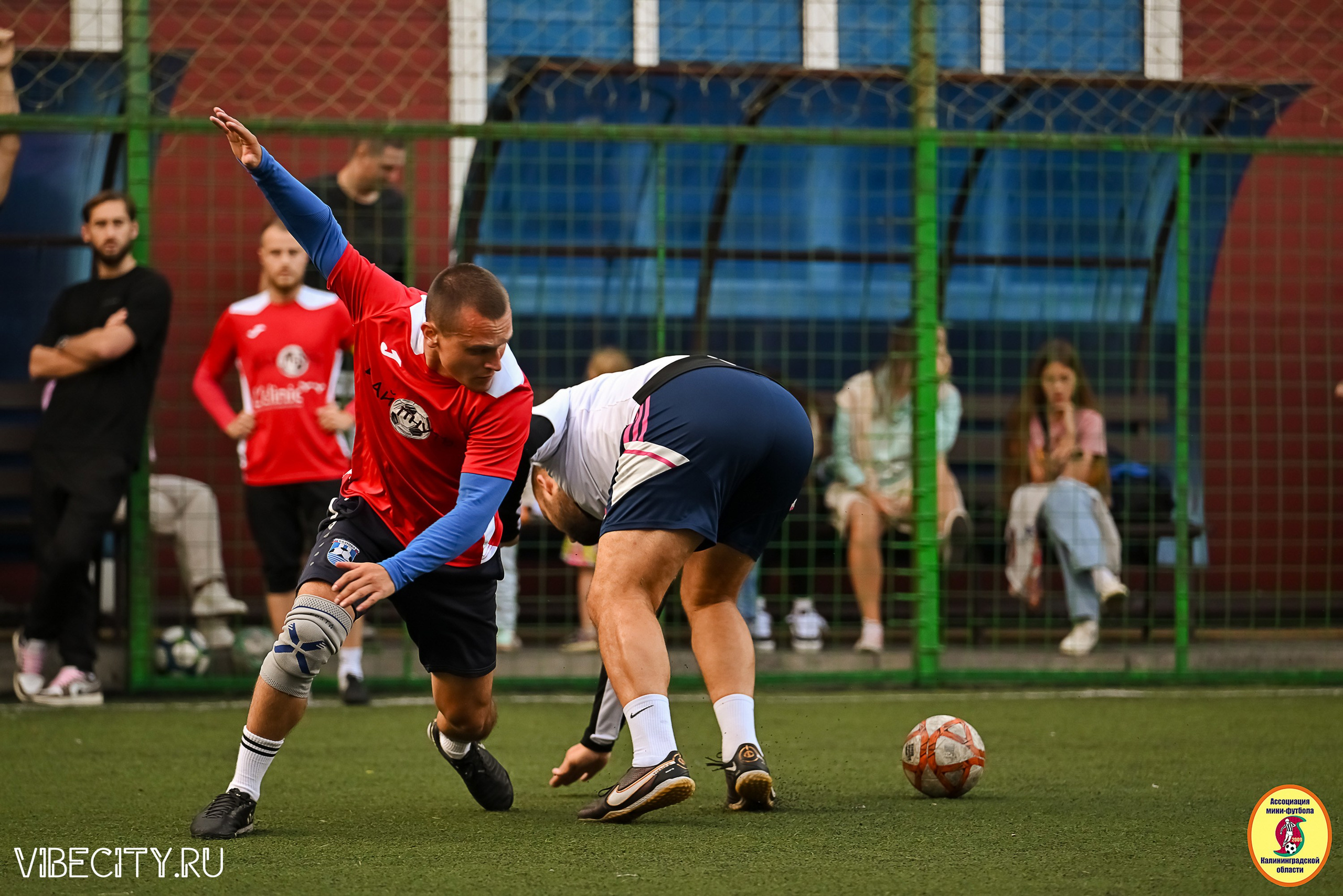 ИГРЫ МИНИ-ФУТБОЛЬНОЙ И КОРПОРАТИВНОЙ ЛИГИ. VIBECITY.RU Вайб Сити Ру Фоторепортажи Фотоотчеты Калининград